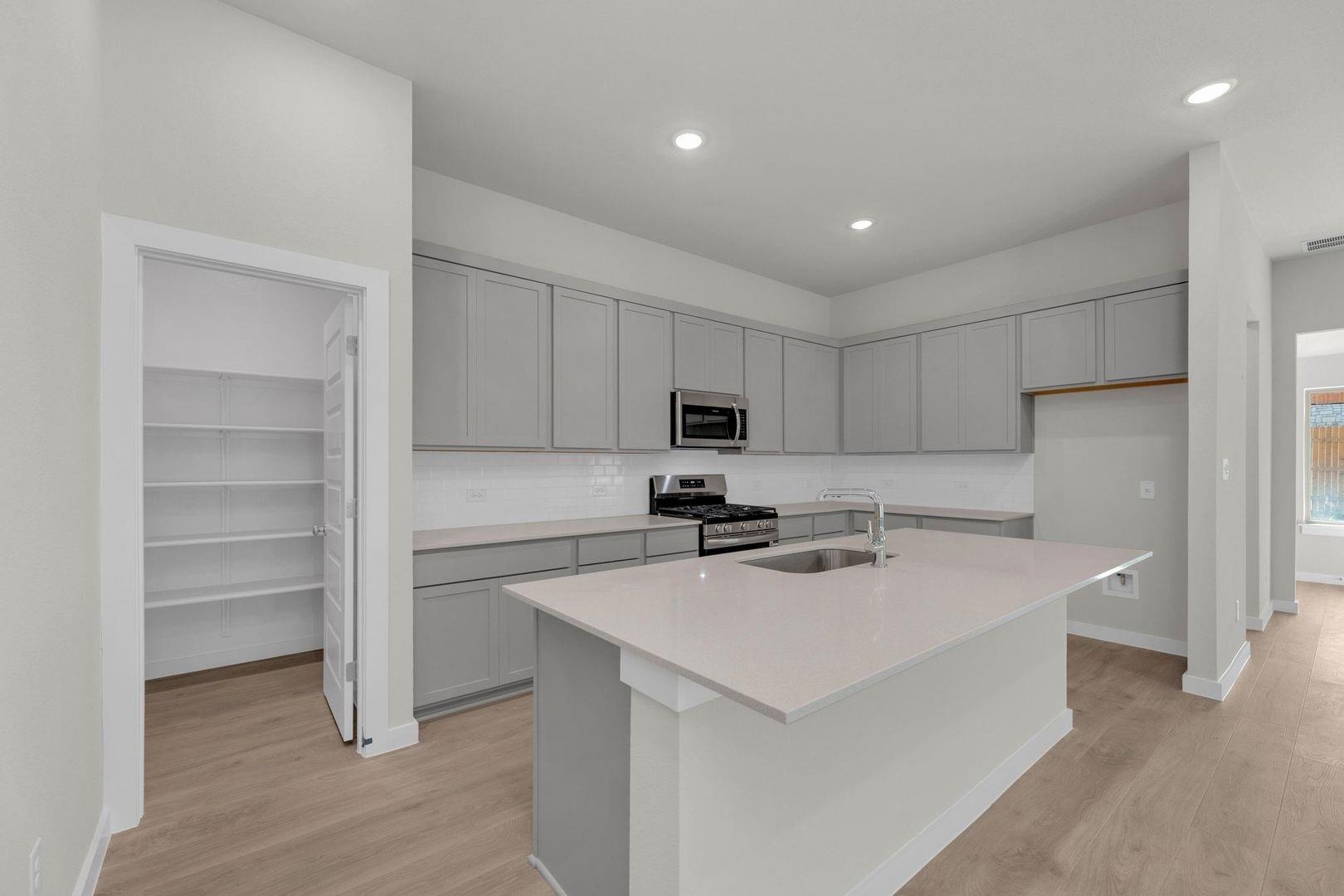 311 Sepulveda St, Hutto, TX 78634