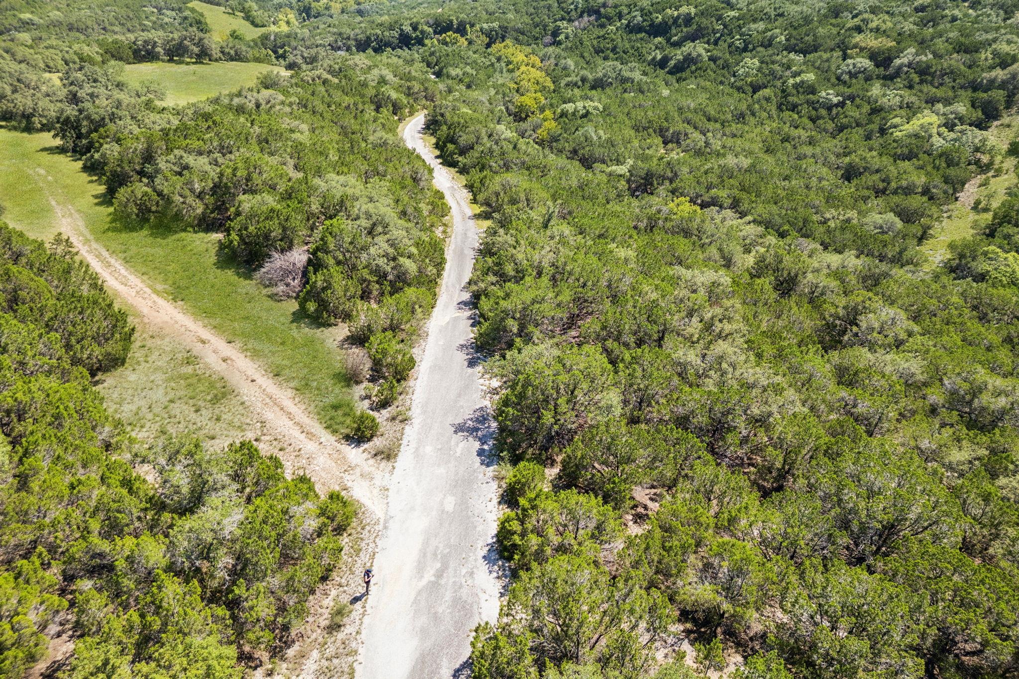 8404 Cedar Glen Cv, Lago Vista, TX 78645