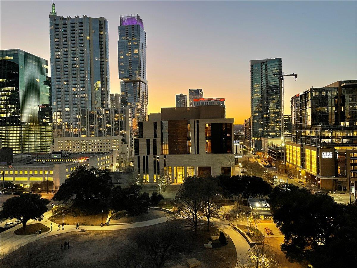 311 W 5TH St # 703, Austin, TX 78701