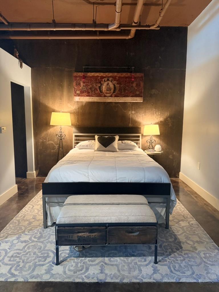 311 W 5TH St # 703, Austin, TX 78701