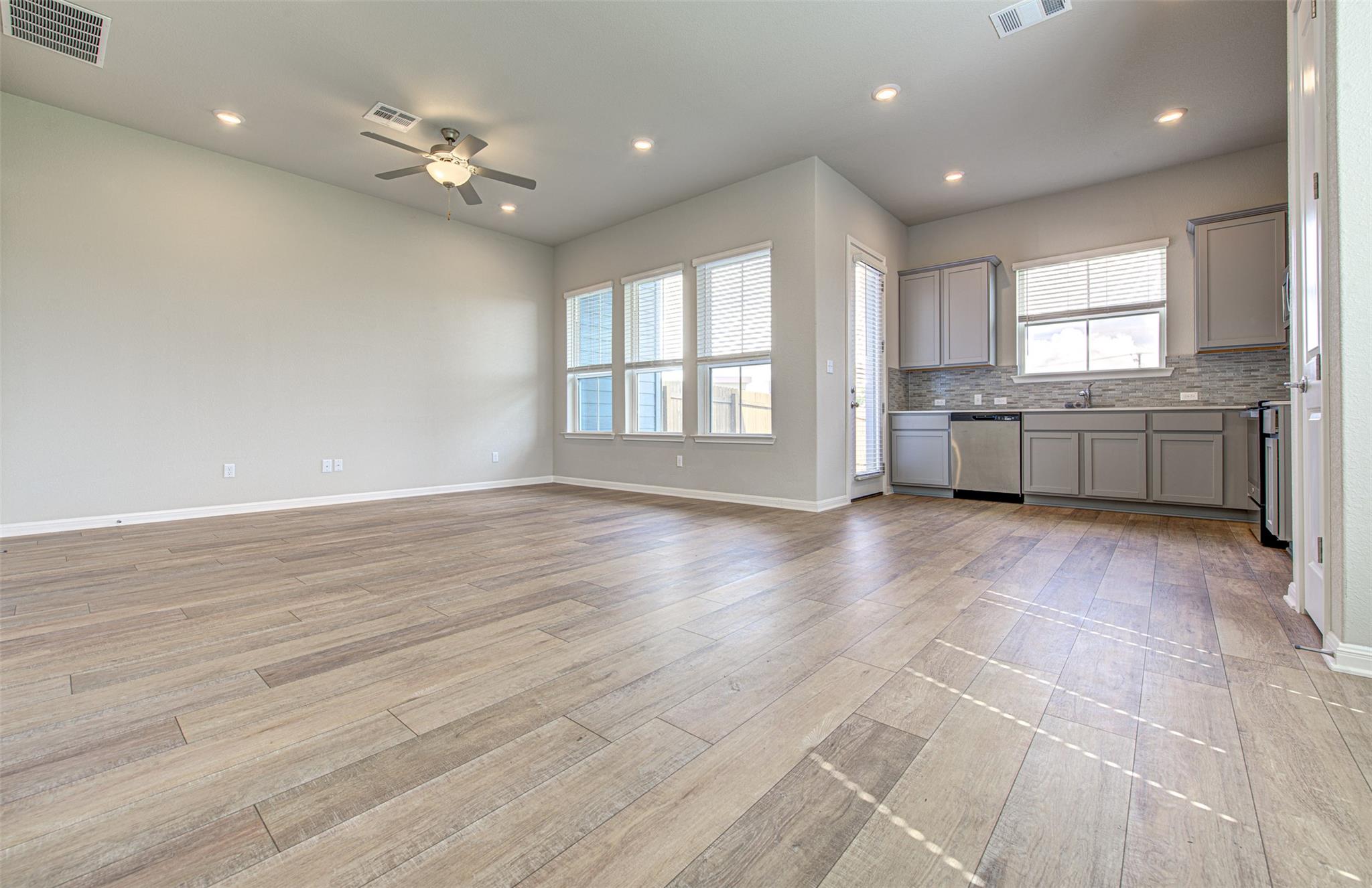 1020 Vista View Dr # 302, Georgetown, TX 78626