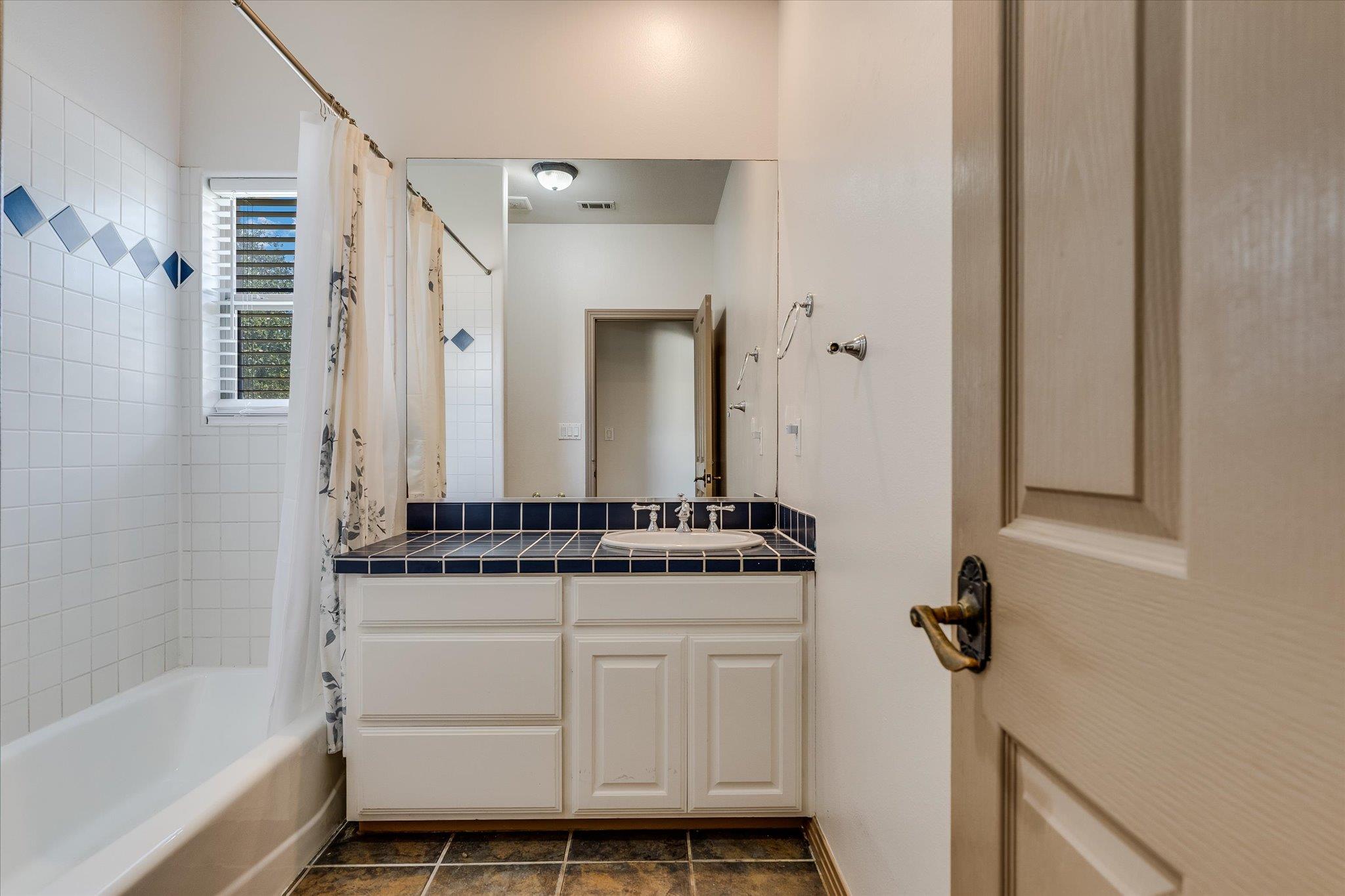 101 & 102 Maheo Way, Dripping Springs, TX 78620