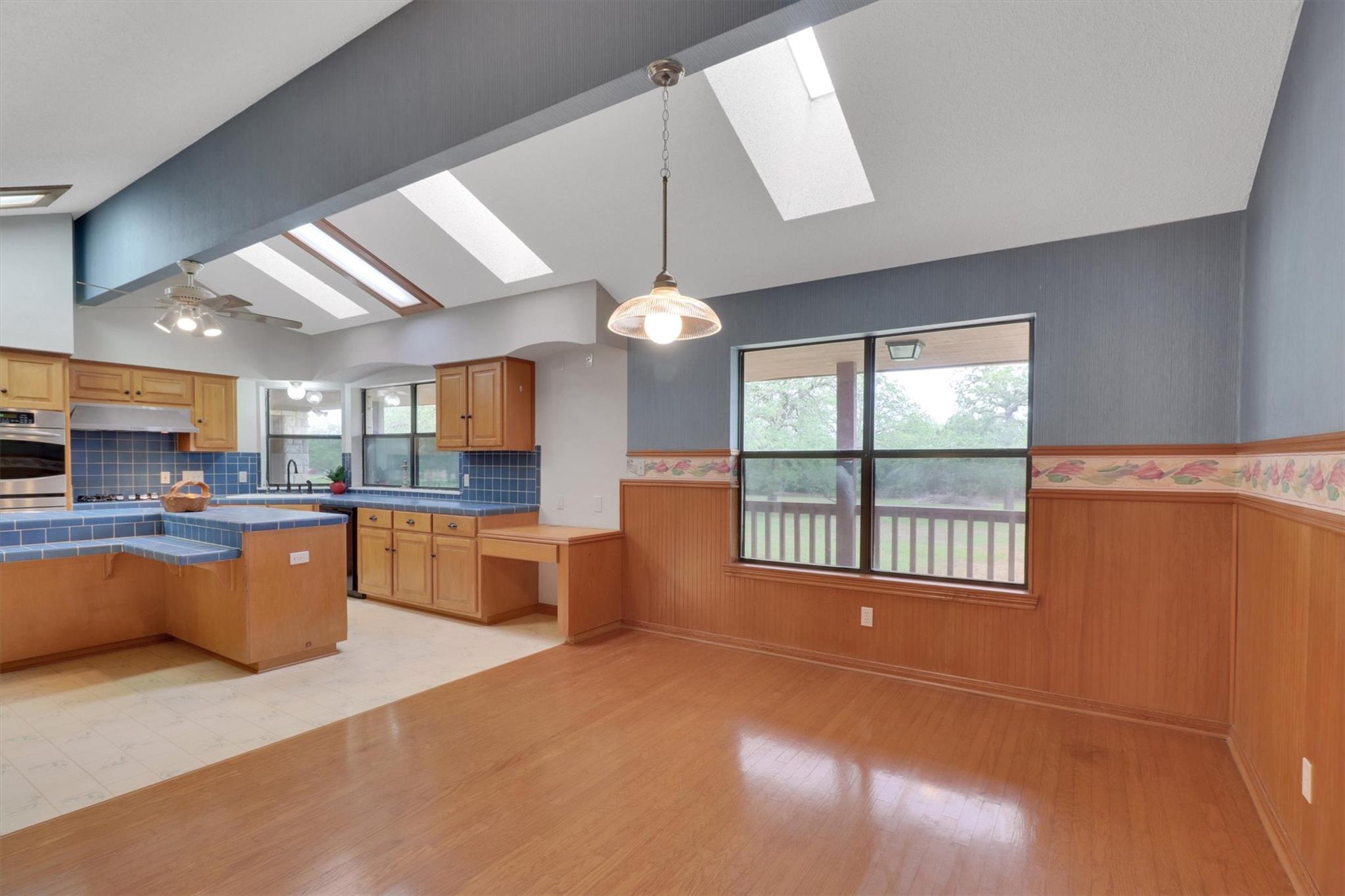 847 Highway 95 S, Smithville, TX 78957