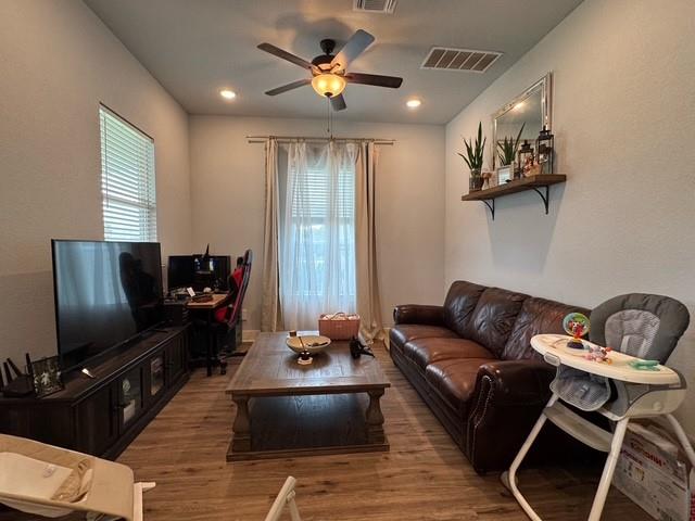 225 Western Ave, Bertram, TX 78605
