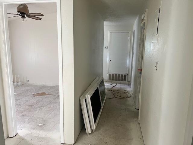 908 Glass Dr, Leander, TX 78641