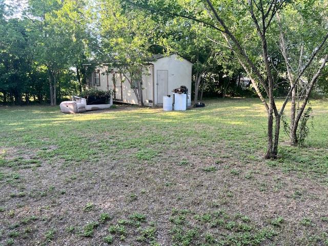 908 Glass Dr, Leander, TX 78641