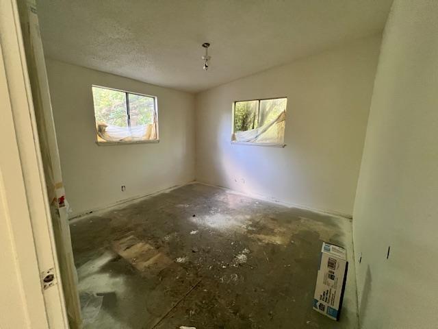 908 Glass Dr, Leander, TX 78641