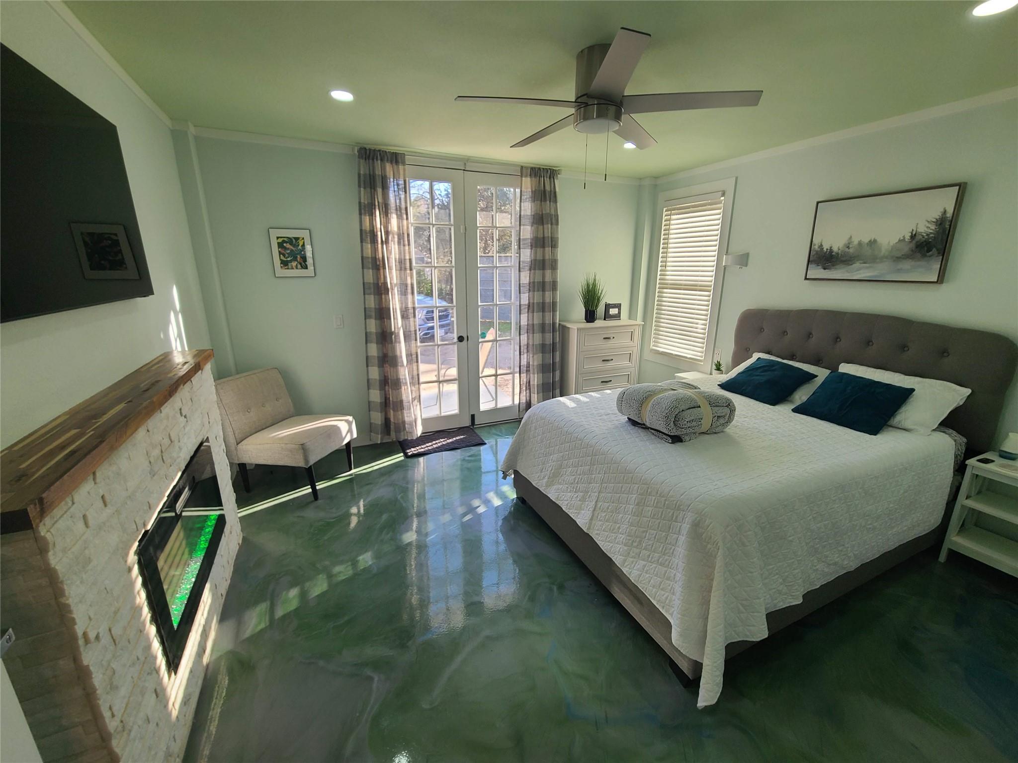 372 Plum St, Bastrop, TX 78602