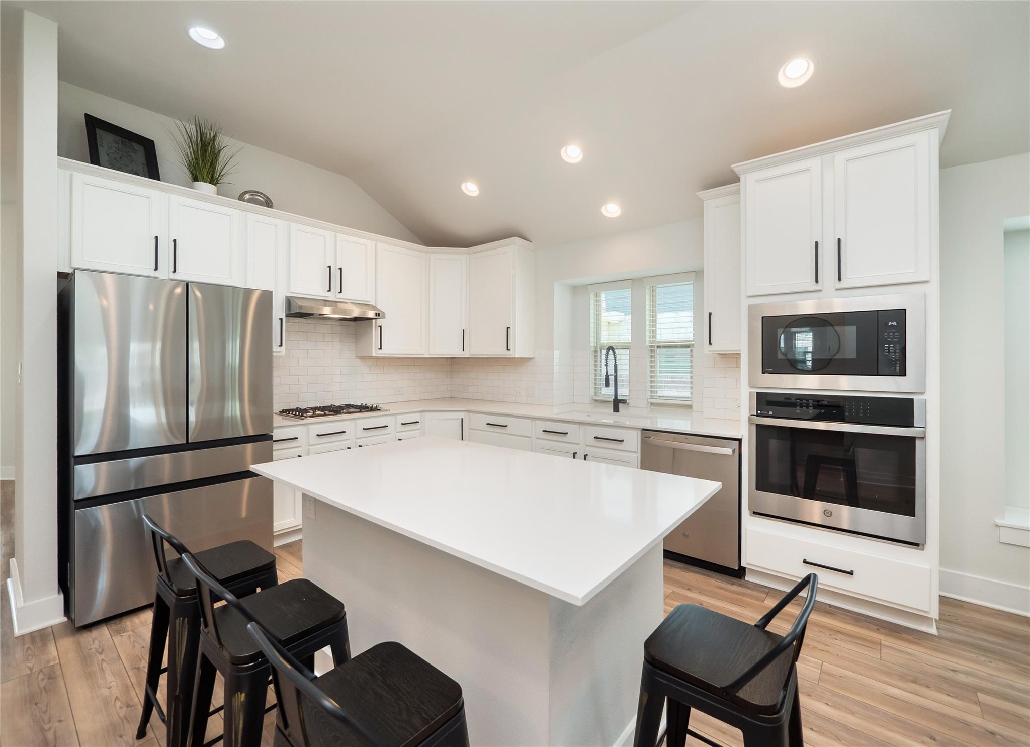 122 Biscayne Bay Bnd, Kyle, TX 78640