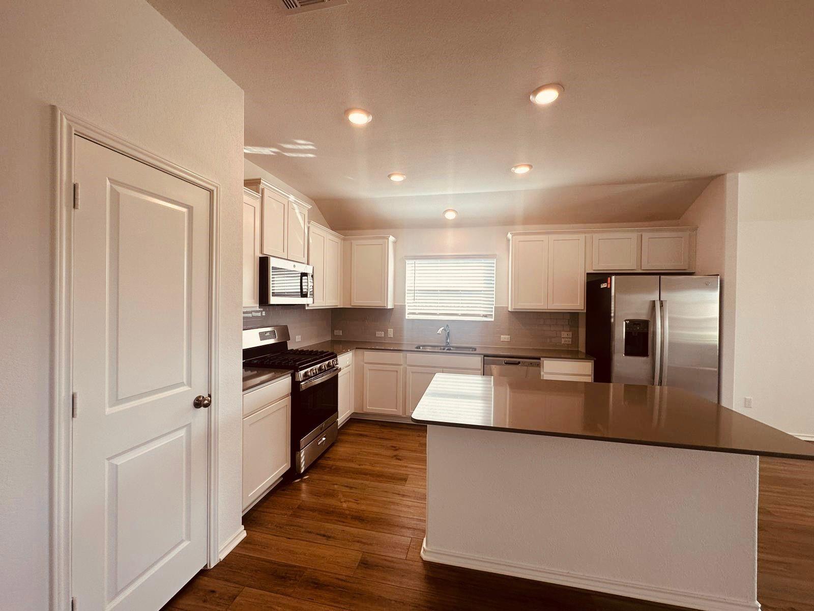 678 Silver Springs, Kyle, TX 78640
