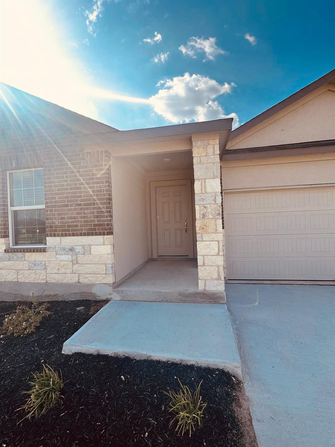 678 Silver Springs, Kyle, TX 78640