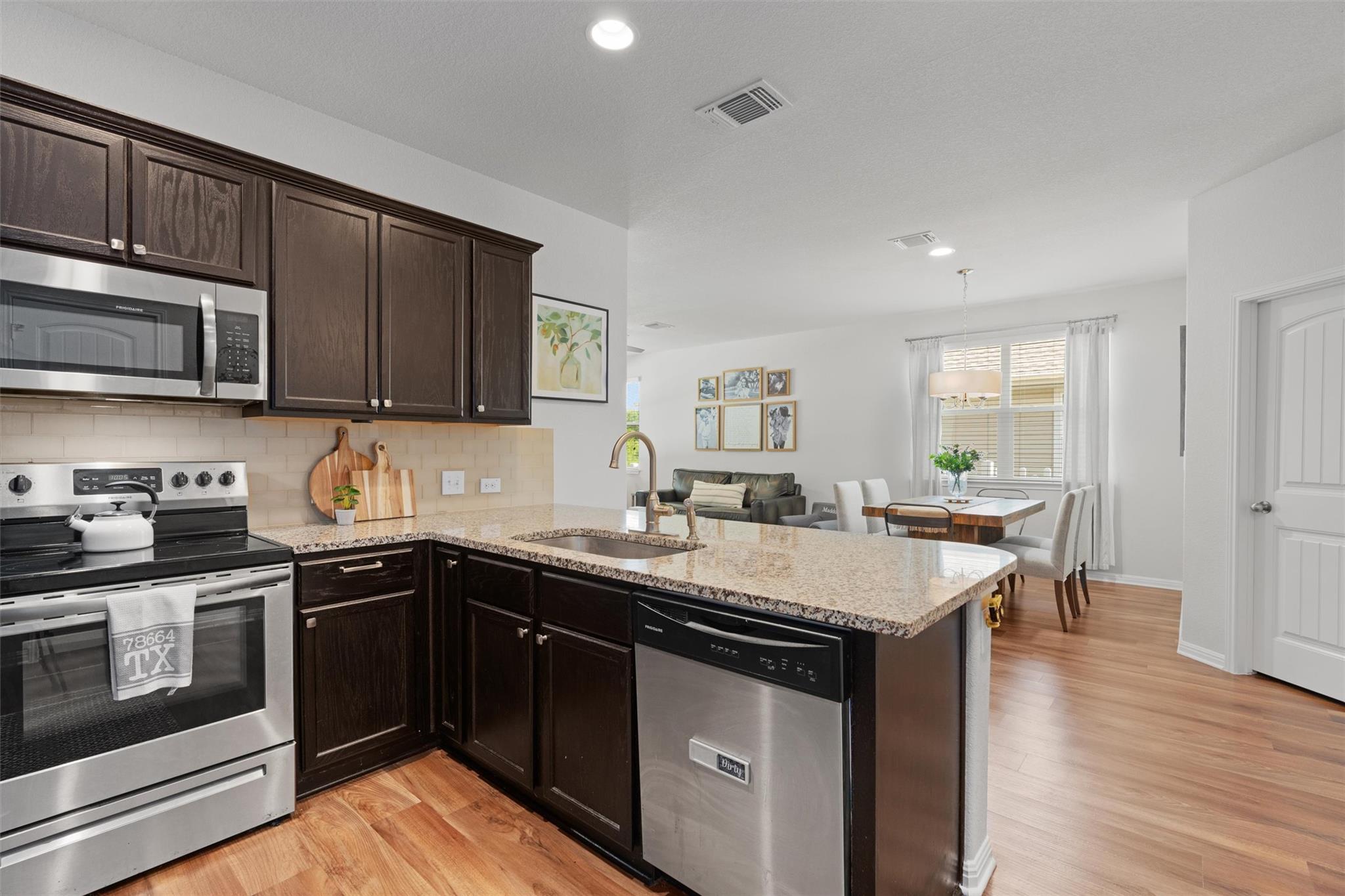 1701 Logan Dr # 38, Round Rock, TX 78664