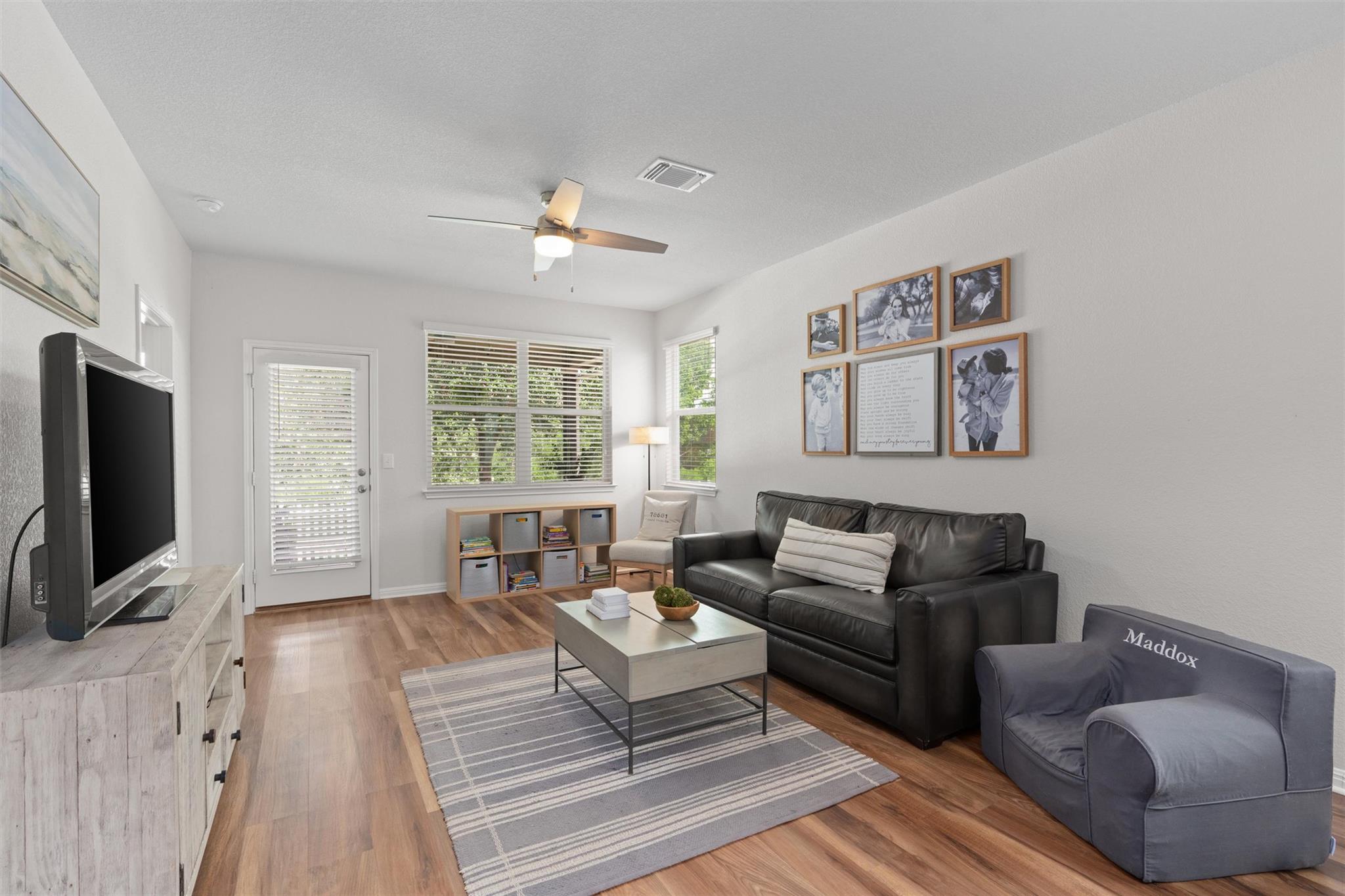 1701 Logan Dr # 38, Round Rock, TX 78664