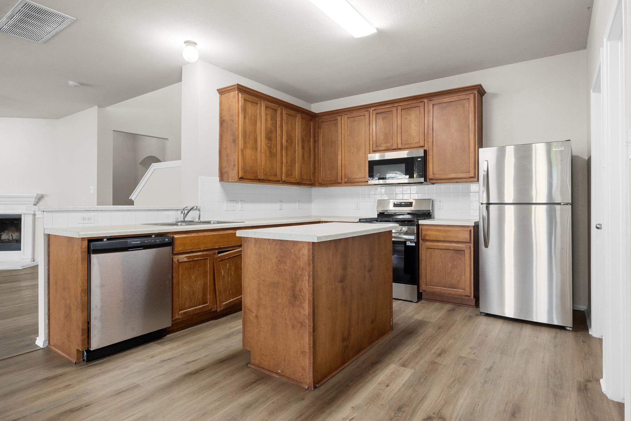 2049 Rachel Ln, Round Rock, TX 78664