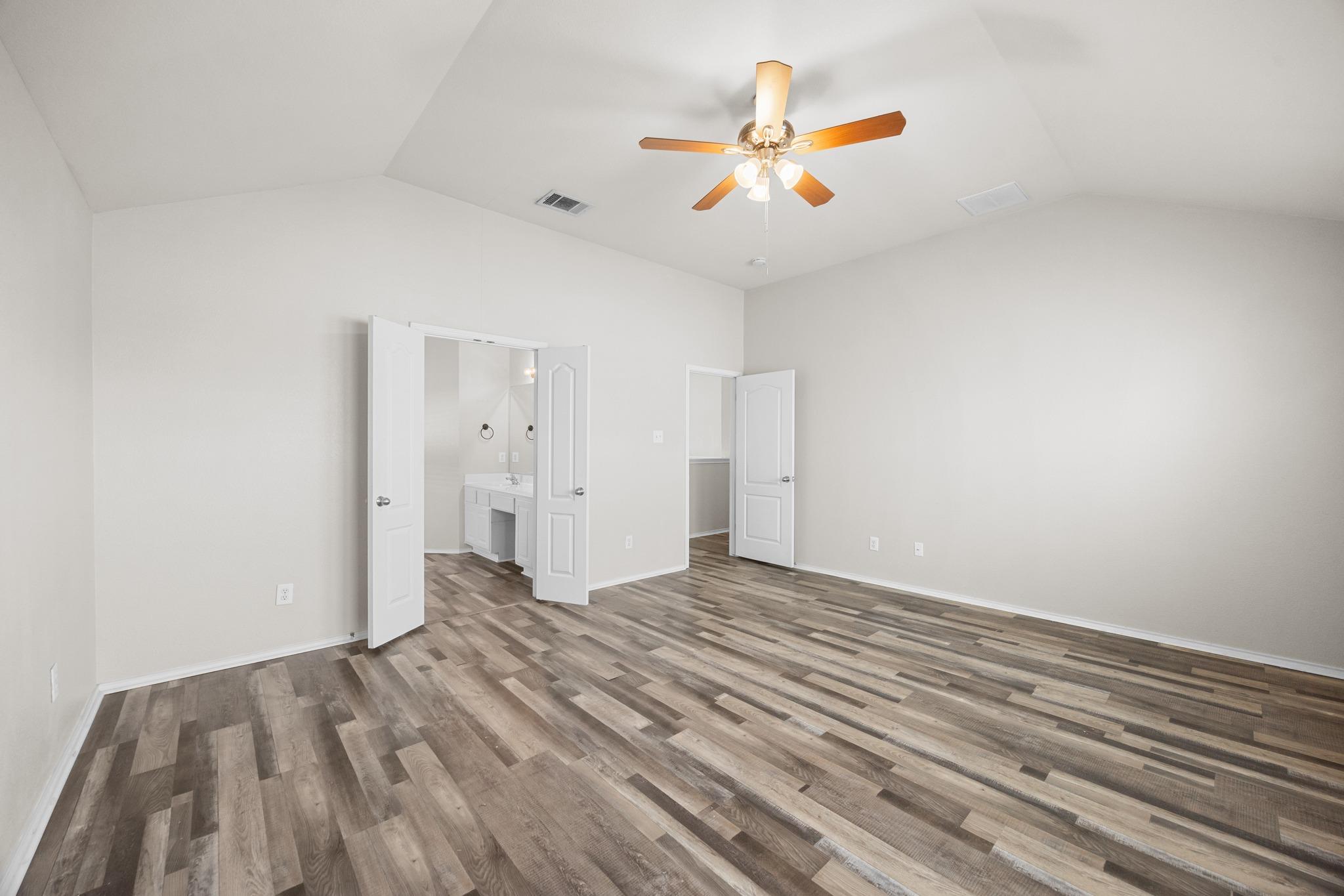 2049 Rachel Ln, Round Rock, TX 78664