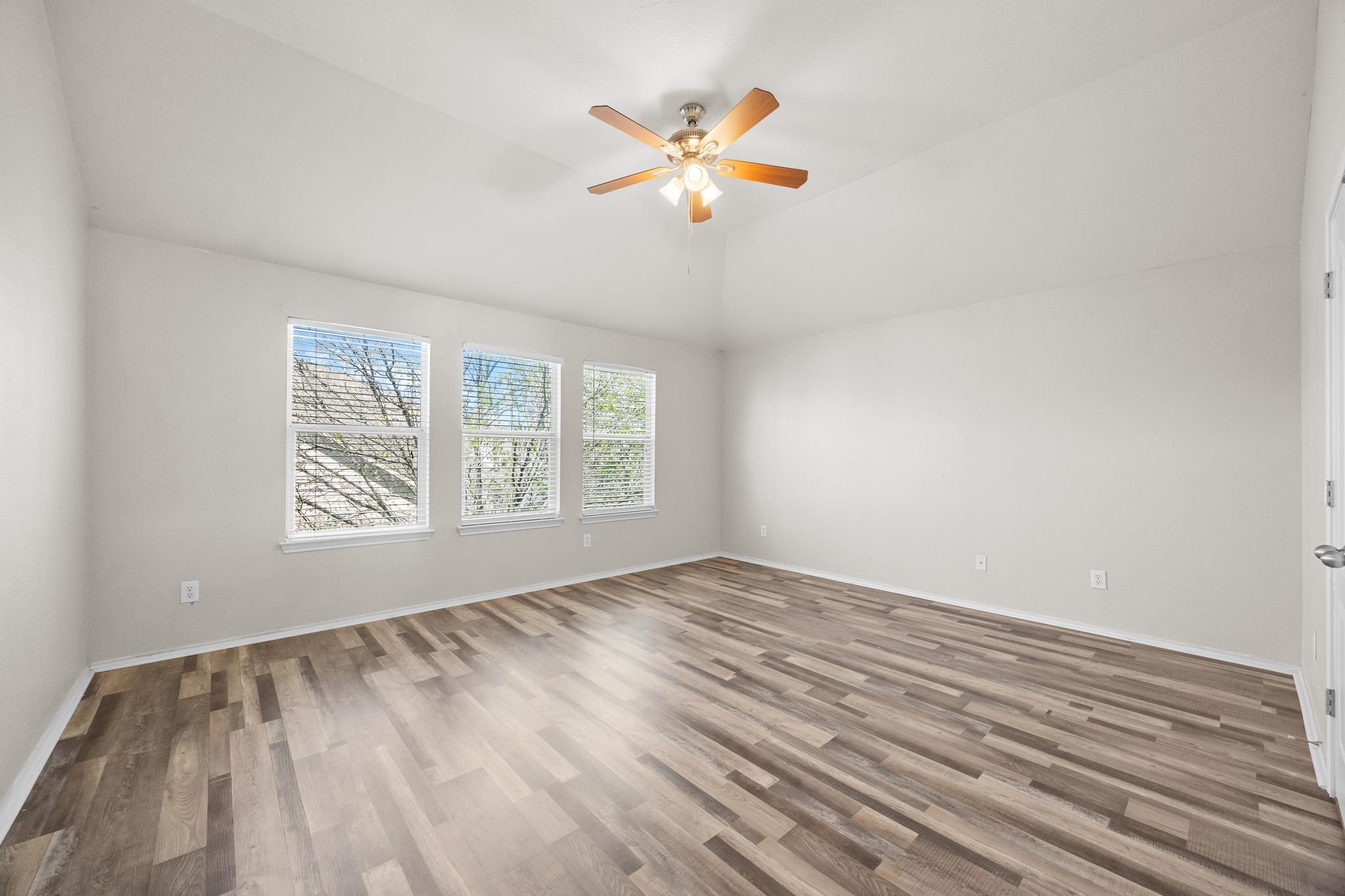 2049 Rachel Ln, Round Rock, TX 78664