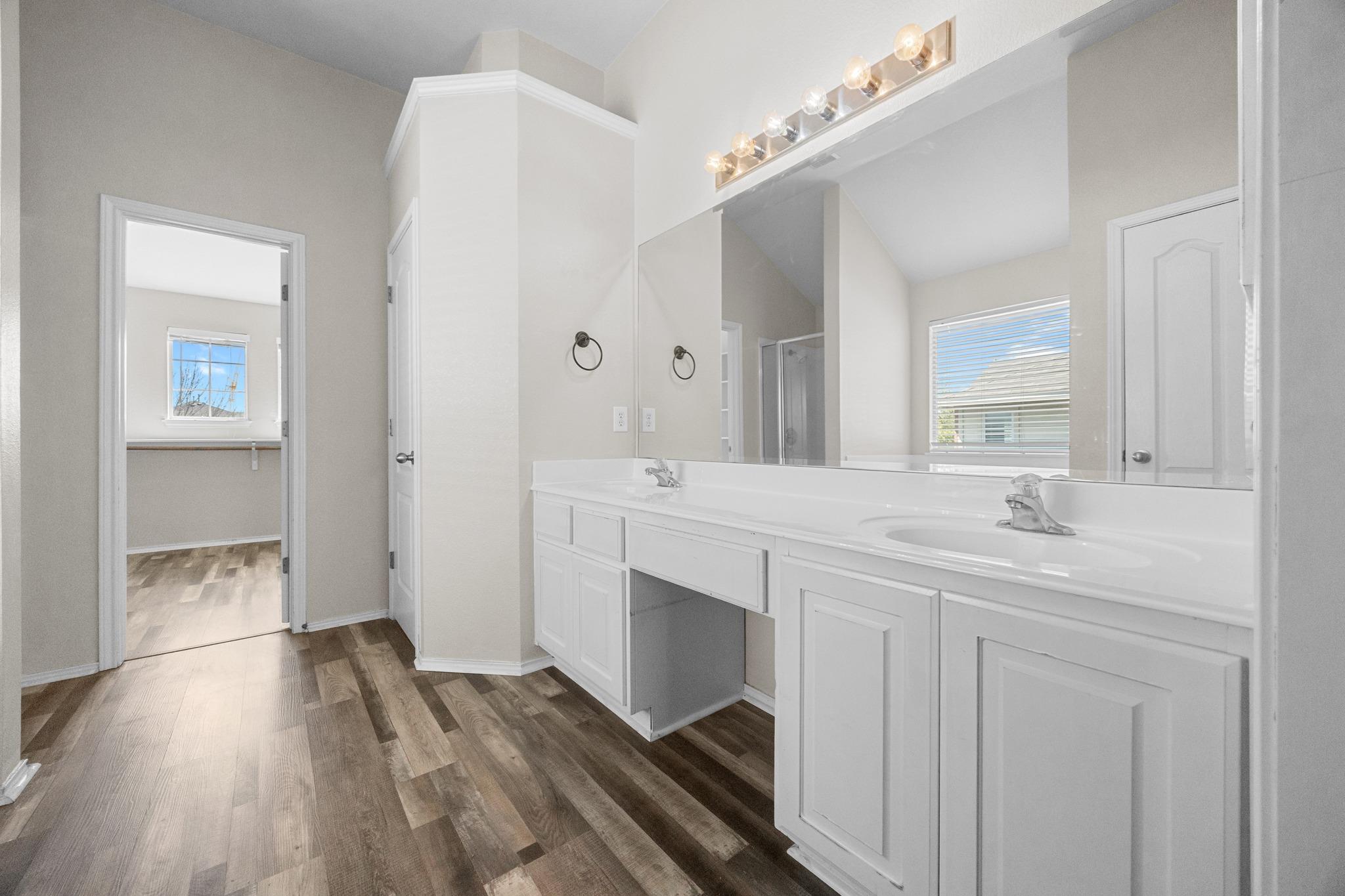 2049 Rachel Ln, Round Rock, TX 78664