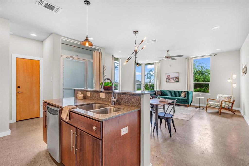 5325 Sendero Hills Pkwy, Austin, TX 78724