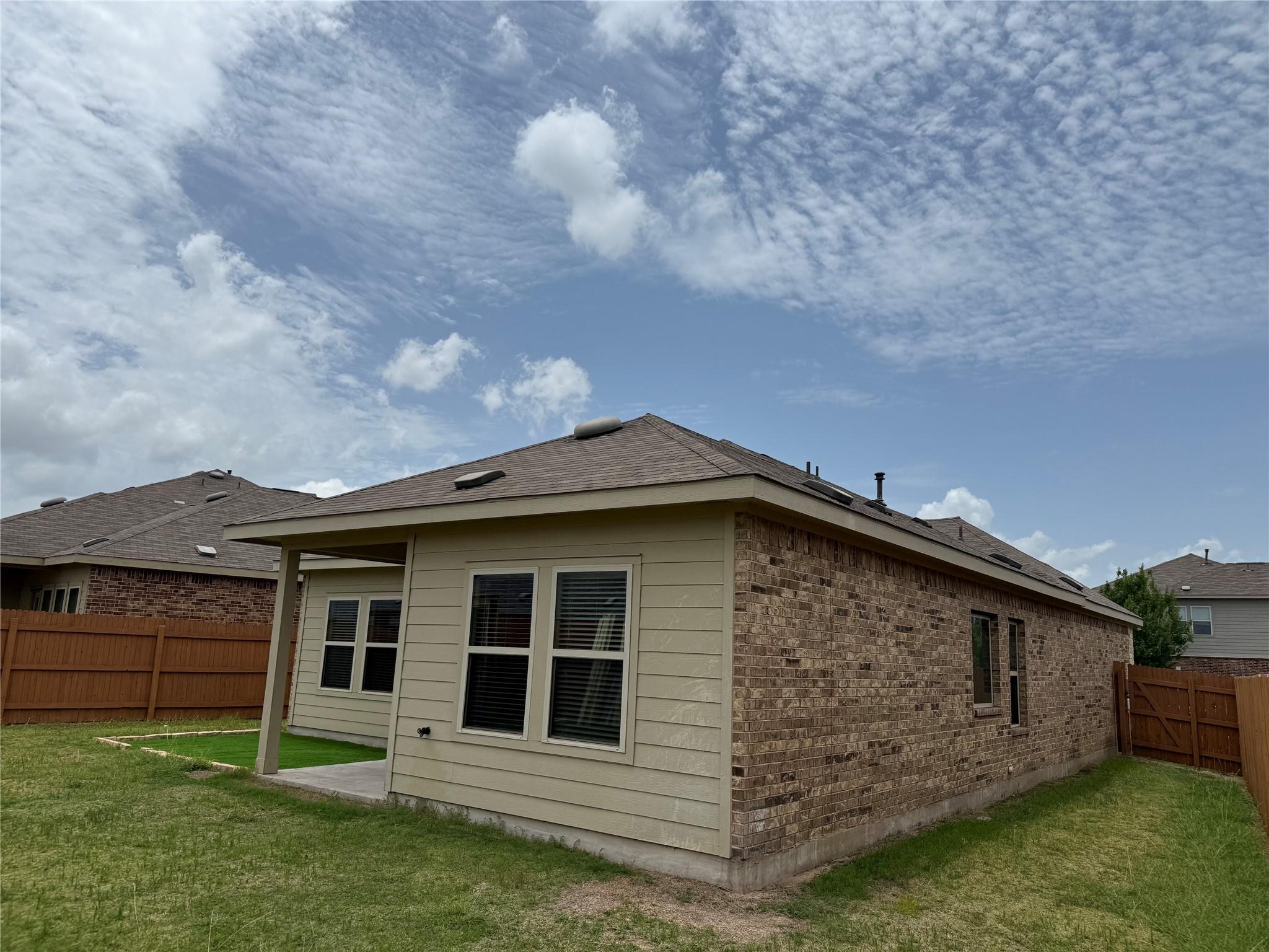 369 Shale Cir, Buda, TX 78610