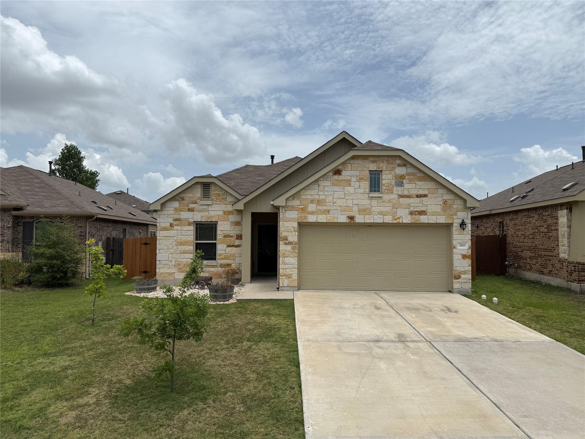 369 Shale Cir, Buda, TX 78610