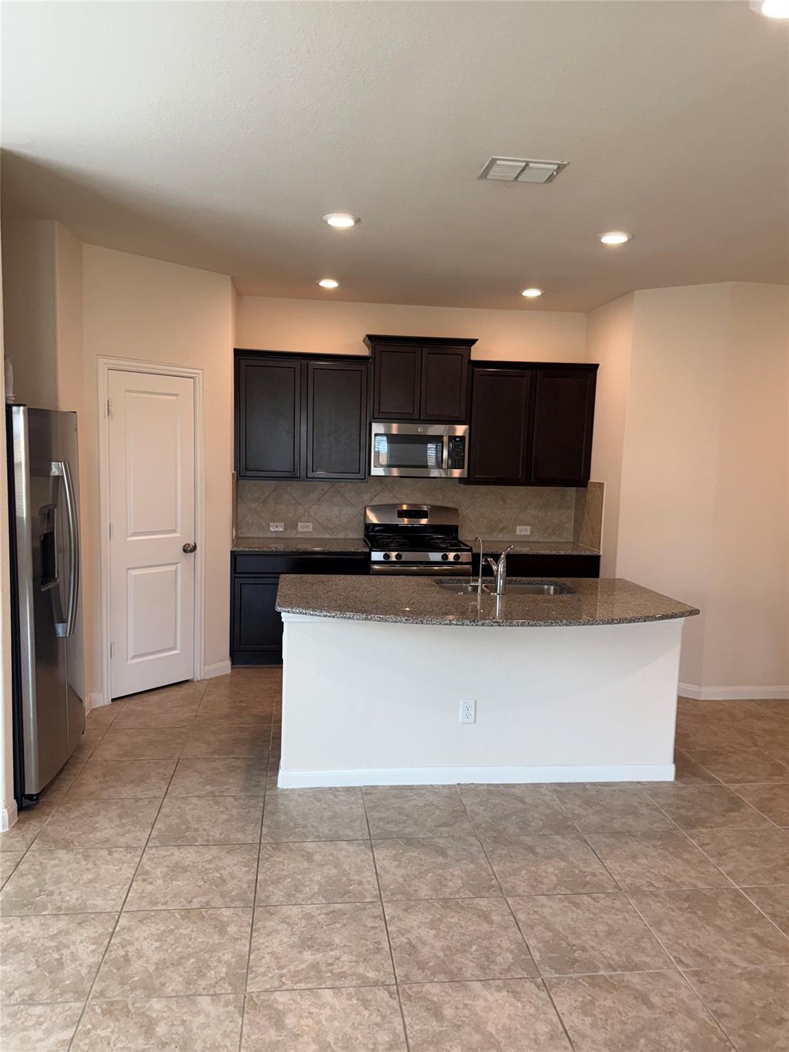 369 Shale Cir, Buda, TX 78610