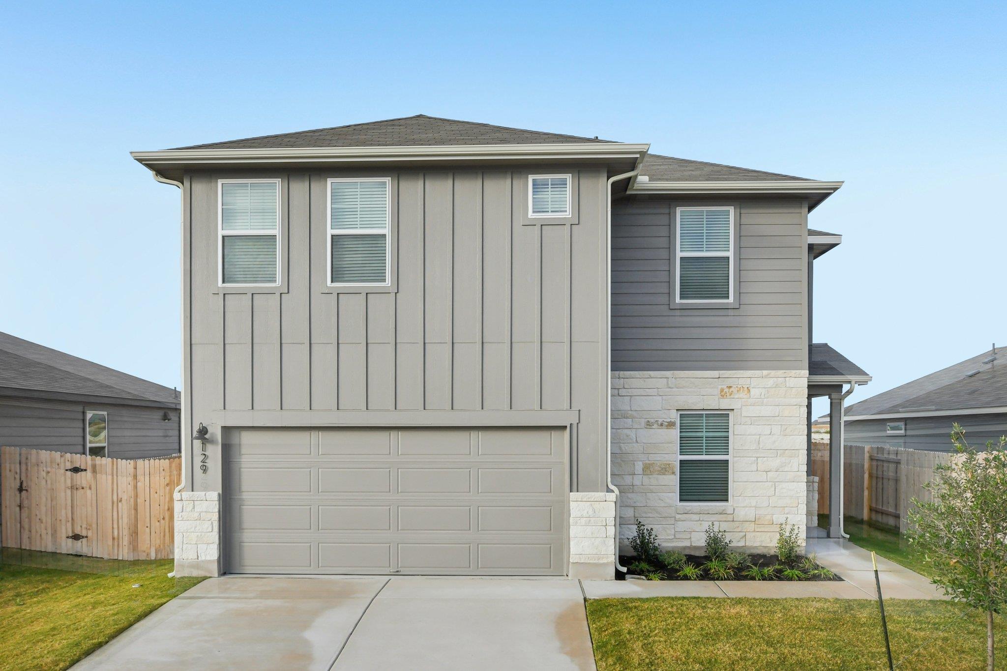 129 Honey Bee Rd, Jarrell, TX 76537