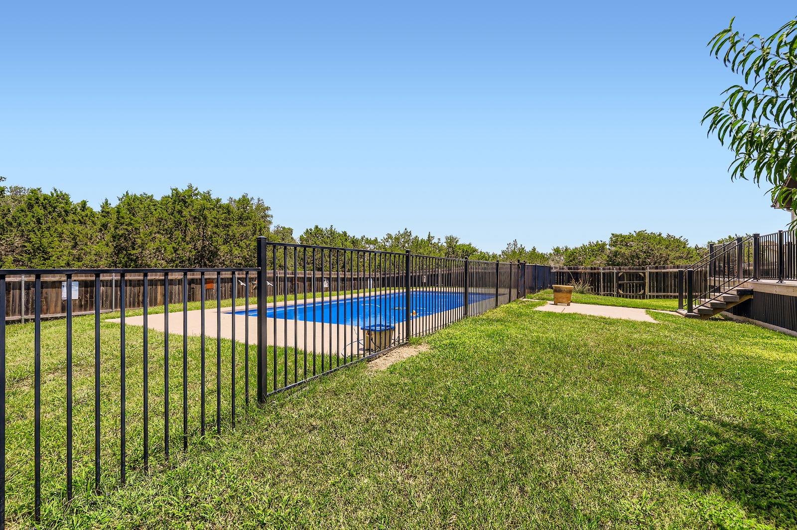 106 Stable Oaks, Liberty Hill, TX 78642