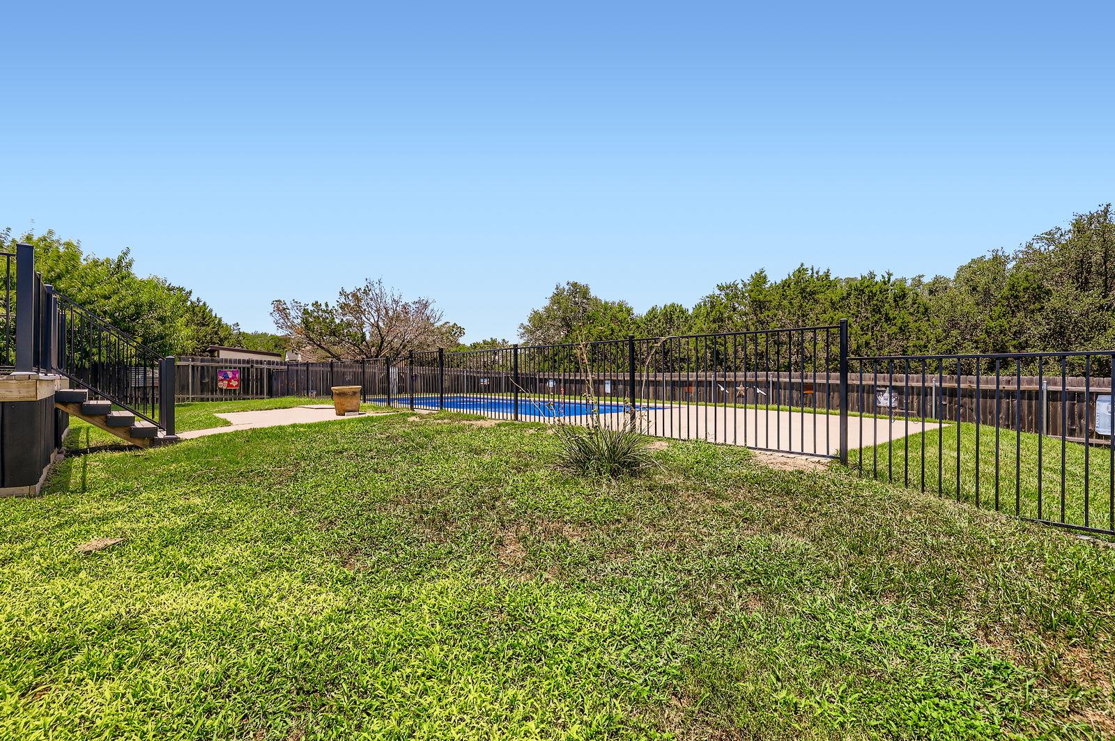106 Stable Oaks, Liberty Hill, TX 78642