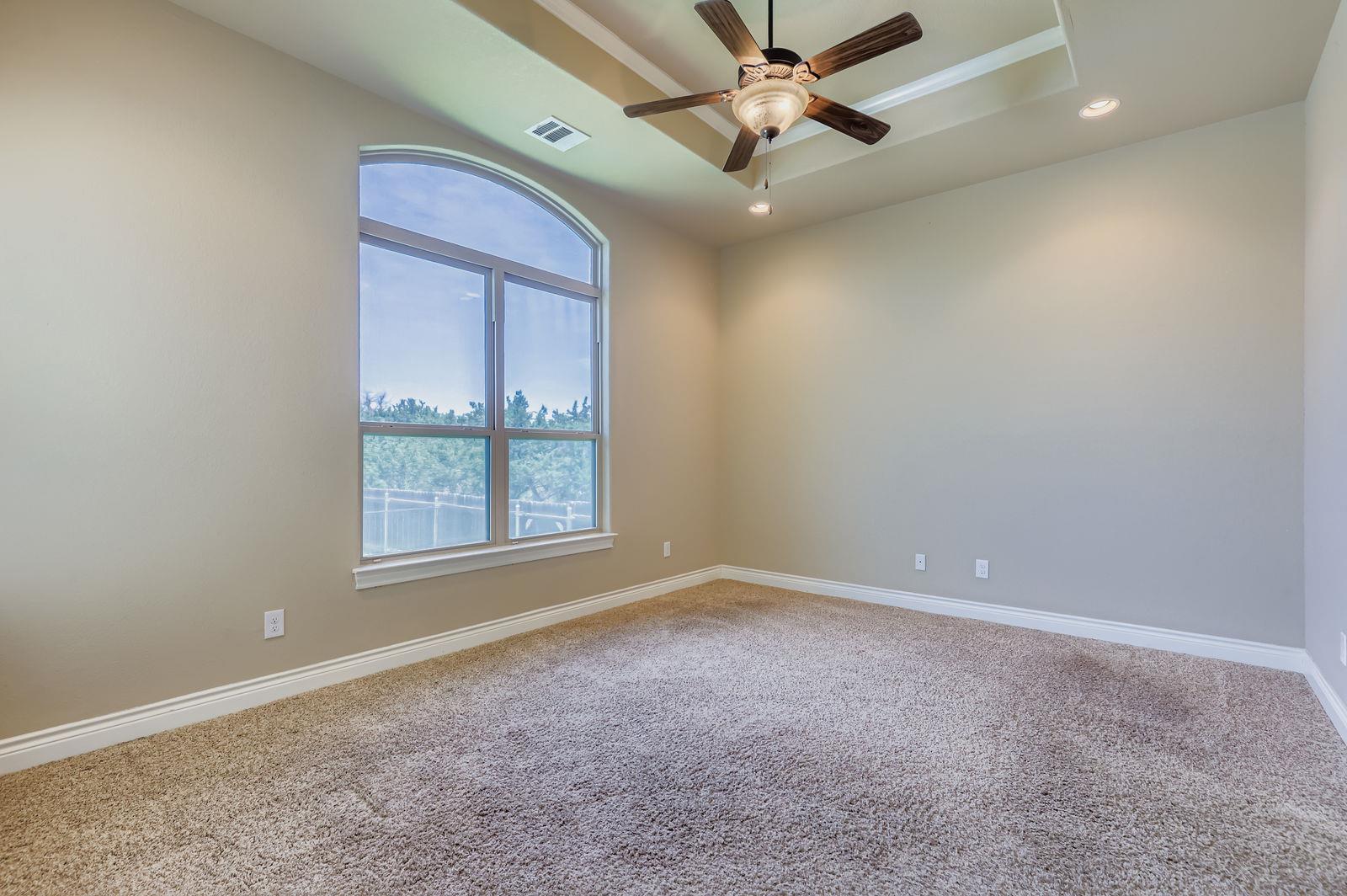 106 Stable Oaks, Liberty Hill, TX 78642