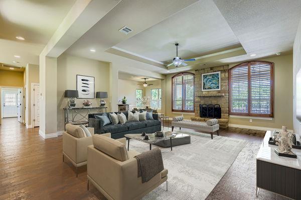 106 Stable Oaks, Liberty Hill, TX 78642