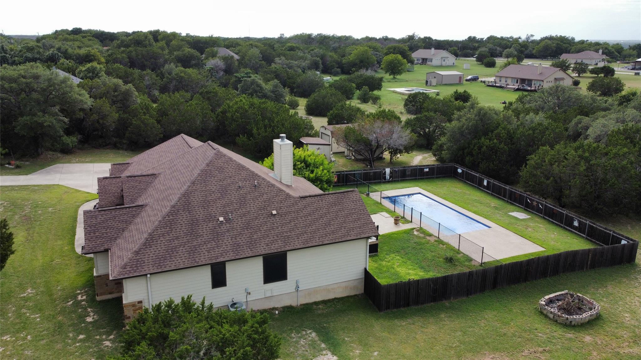106 Stable Oaks, Liberty Hill, TX 78642