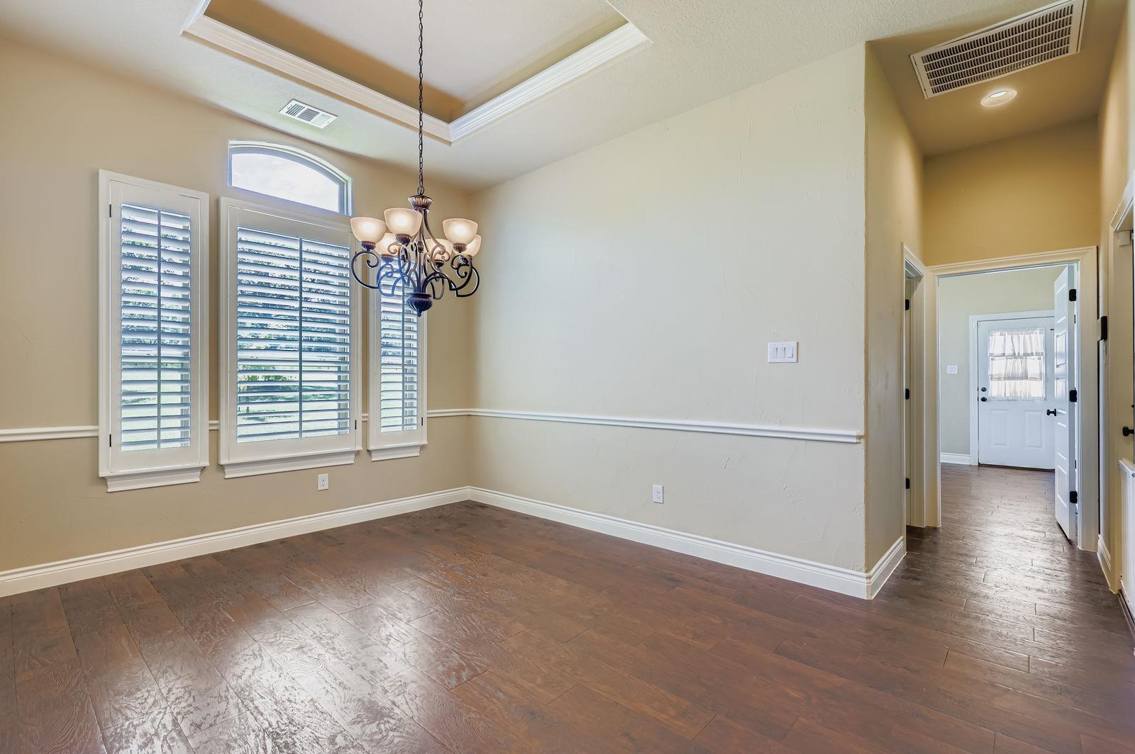 106 Stable Oaks, Liberty Hill, TX 78642