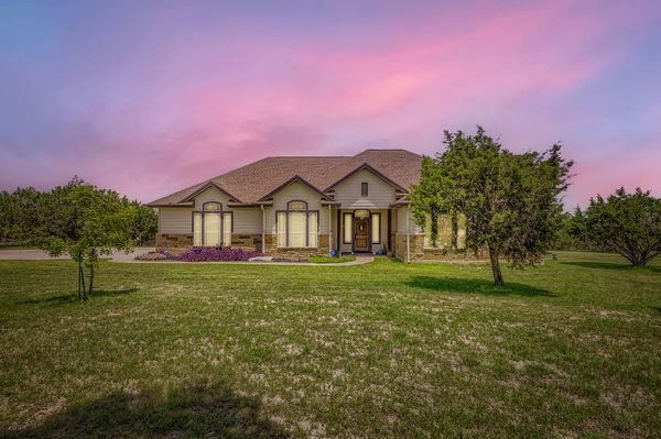 106 Stable Oaks, Liberty Hill, TX 78642