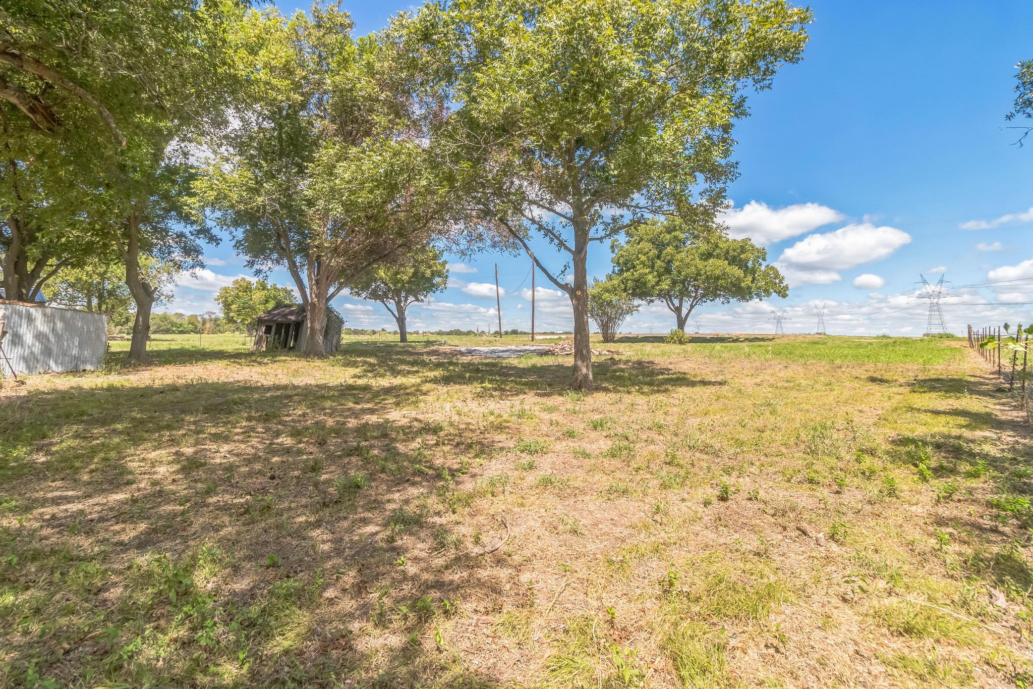1900 County Road 330, Granger, TX 76530