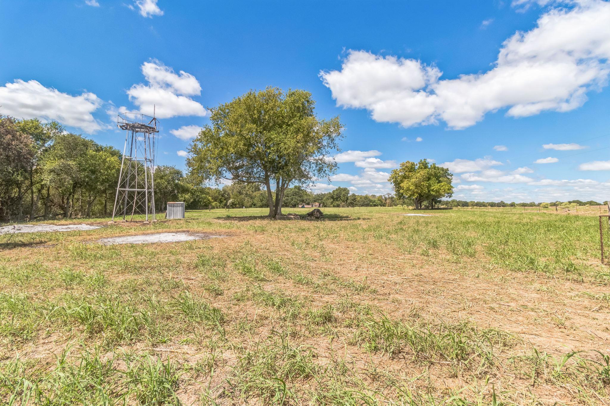 1900 County Road 330, Granger, TX 76530
