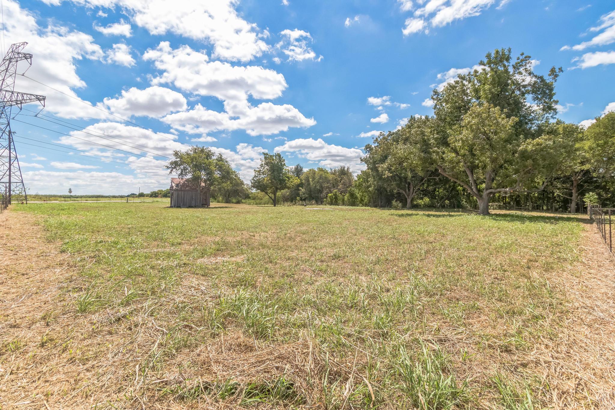 1900 County Road 330, Granger, TX 76530