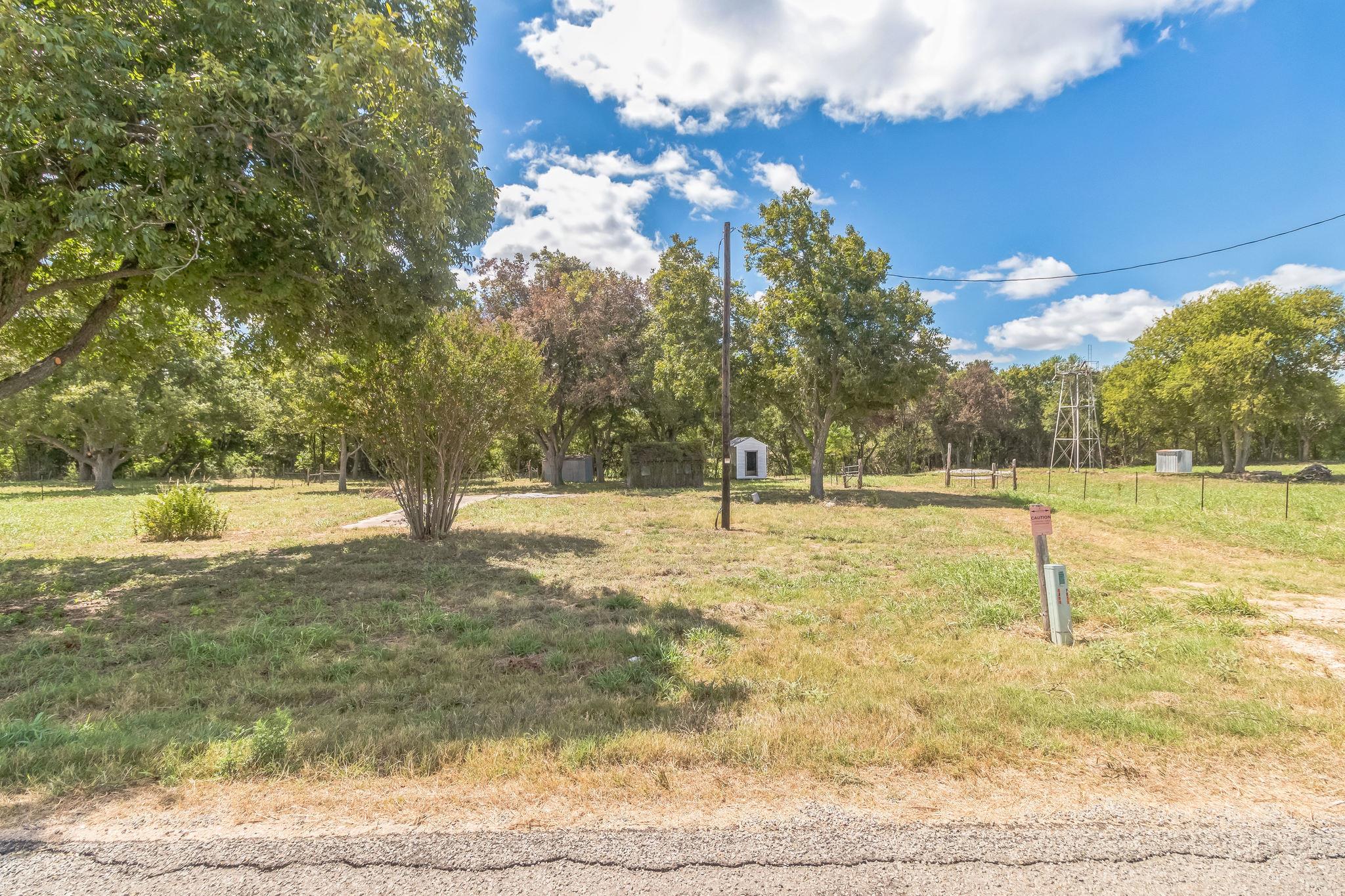 1900 County Road 330, Granger, TX 76530
