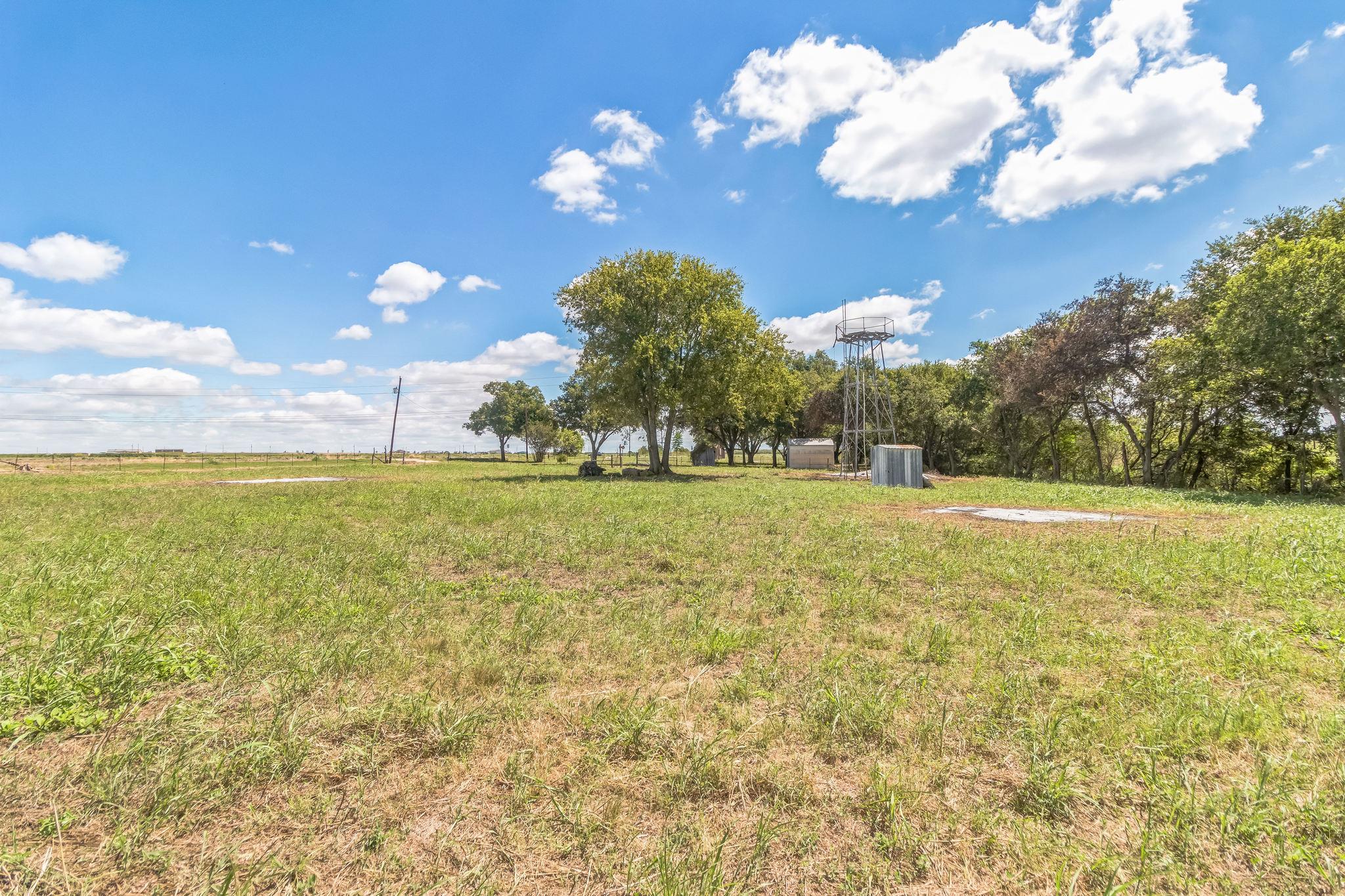 1900 County Road 330, Granger, TX 76530