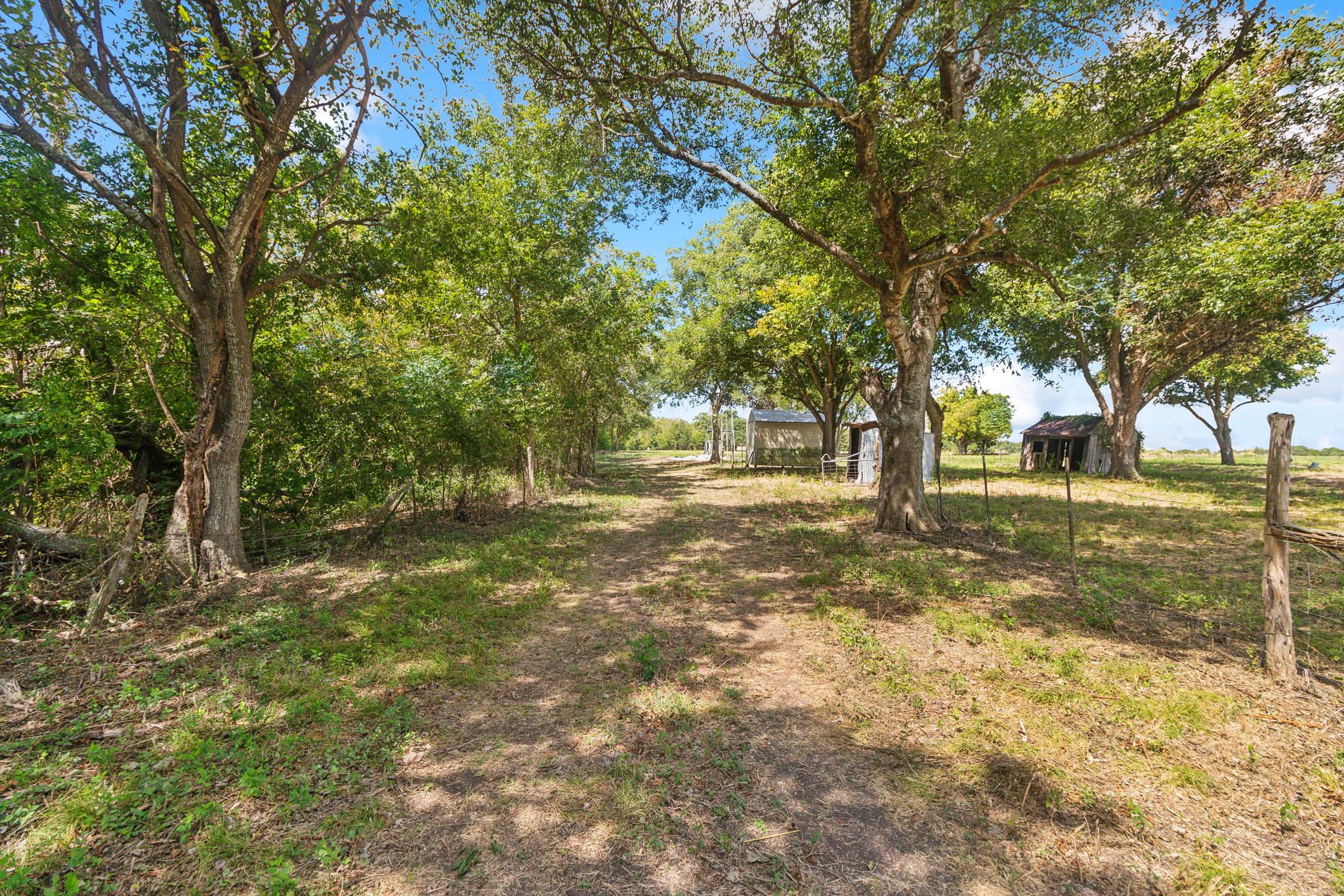 1900 County Road 330, Granger, TX 76530