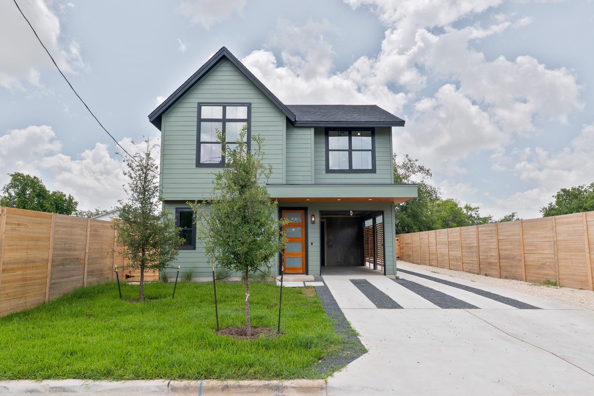 705 Short Kemp St # 1, Austin, TX 78741