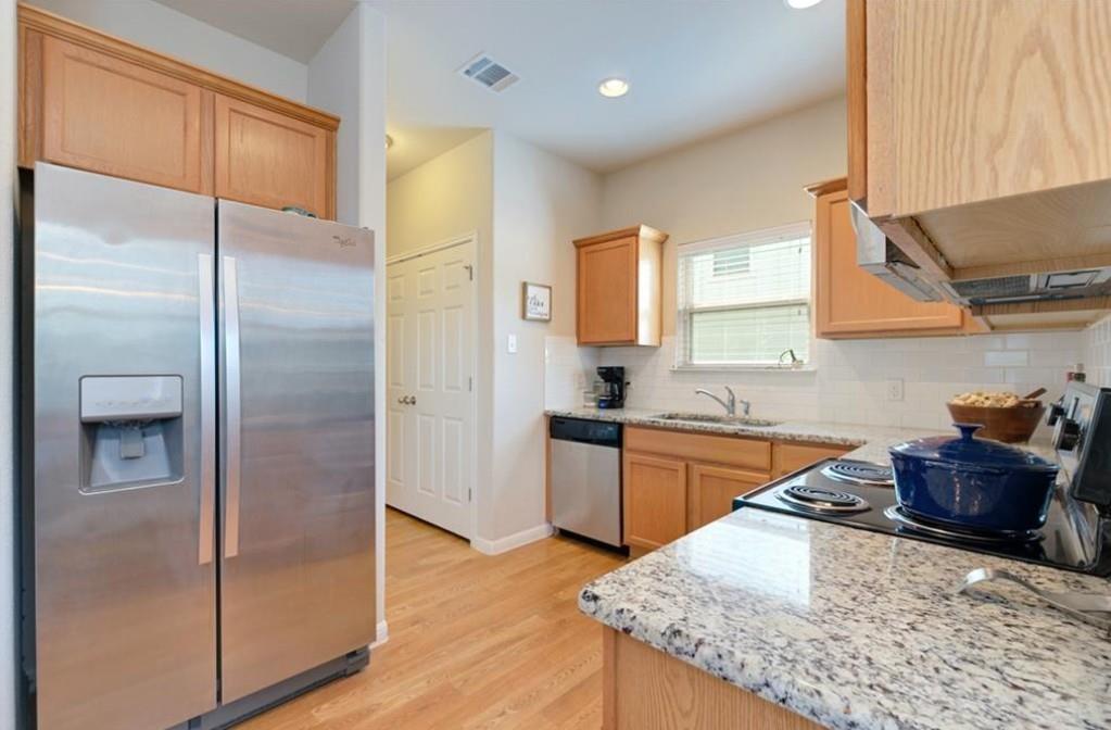 5800 Needle Nook Ct # 48, Austin, TX 78744