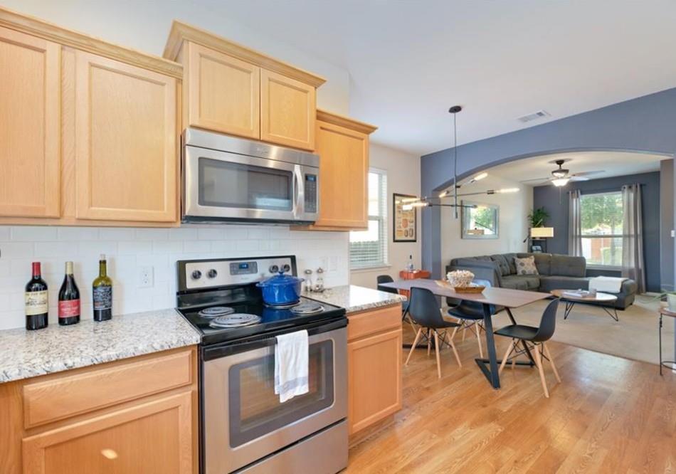5800 Needle Nook Ct # 48, Austin, TX 78744