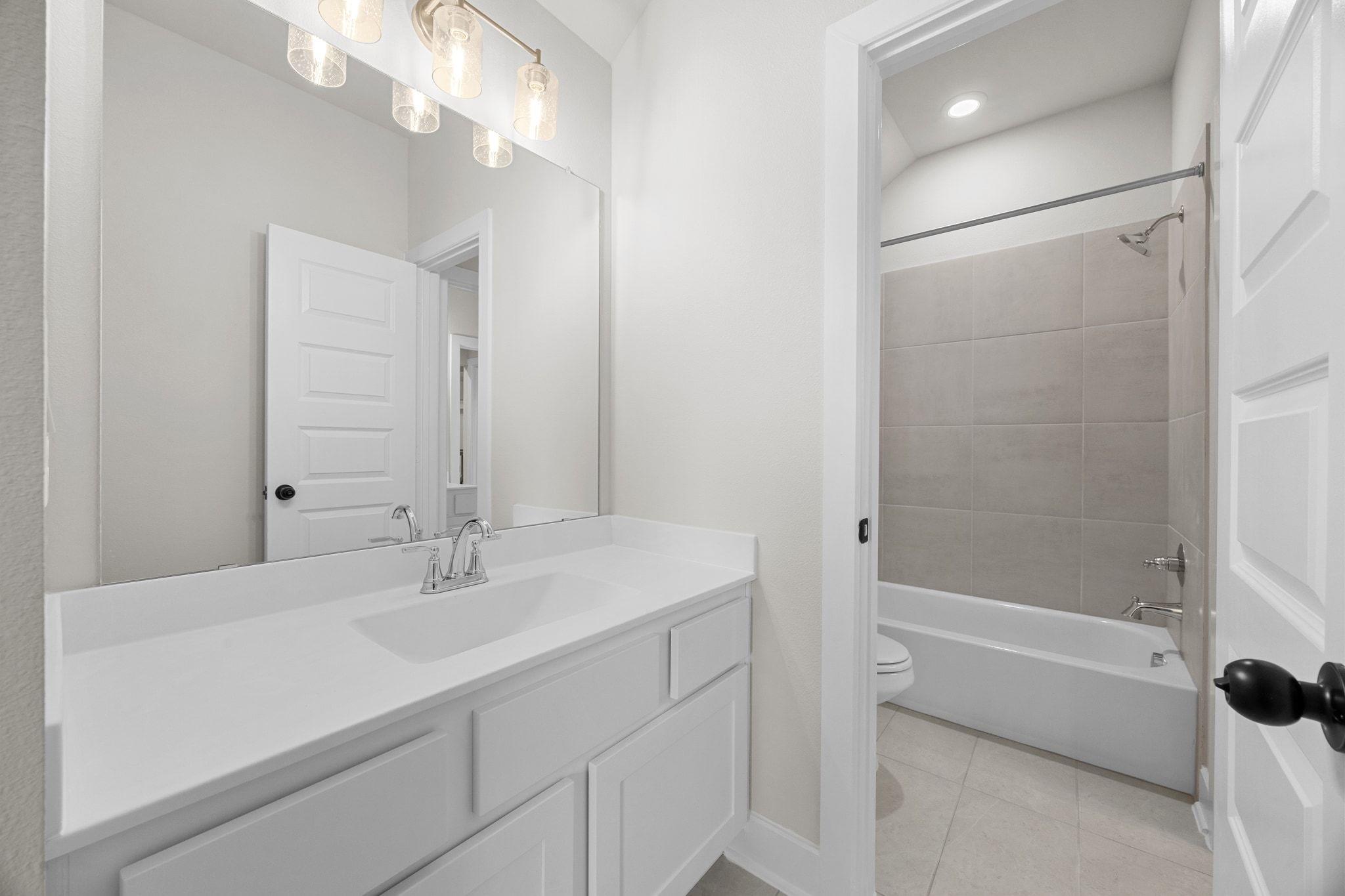 100 Montecilo Dr, Liberty Hill, TX 78642