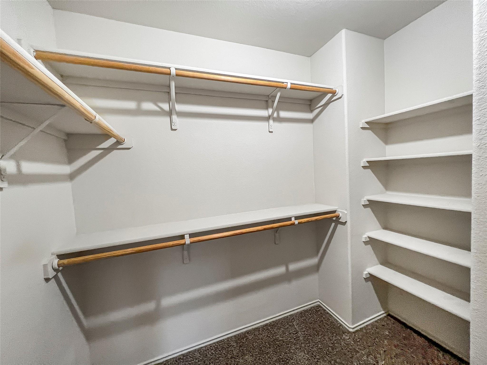 212 Foster Ln, Jarrell, TX 76537