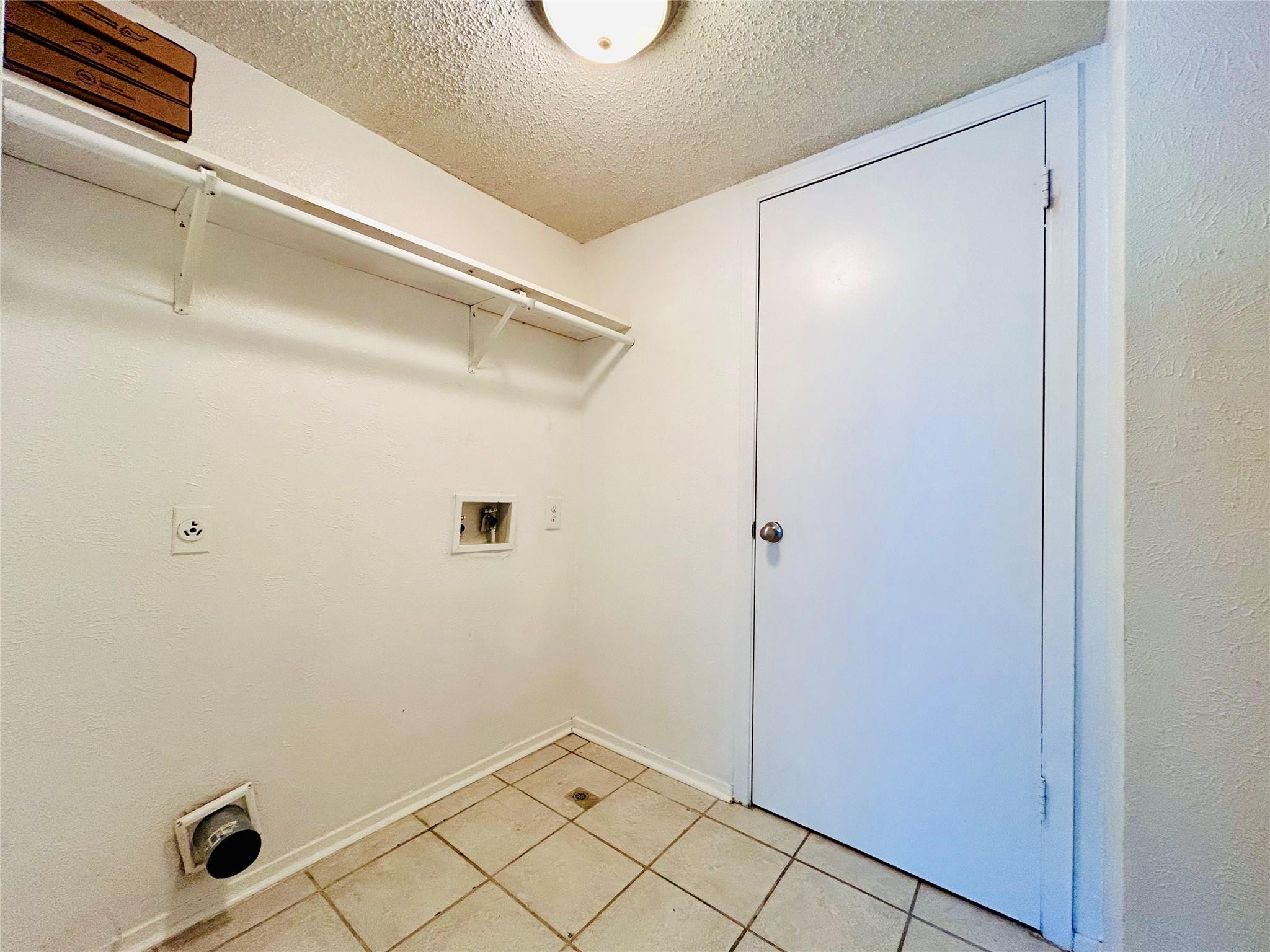 8800 Clearbrook Trl # B, Austin, TX 78729