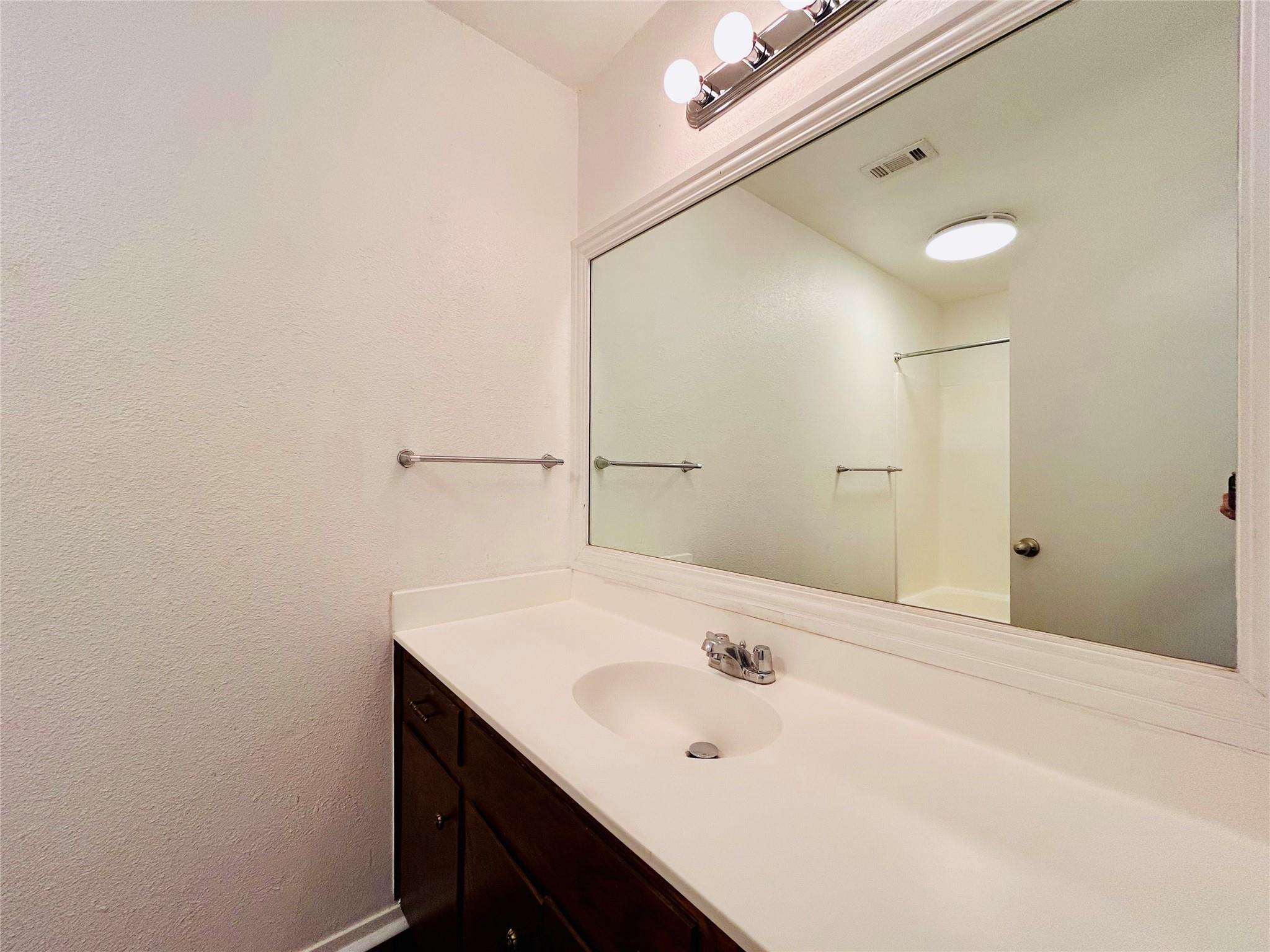 8800 Clearbrook Trl # B, Austin, TX 78729