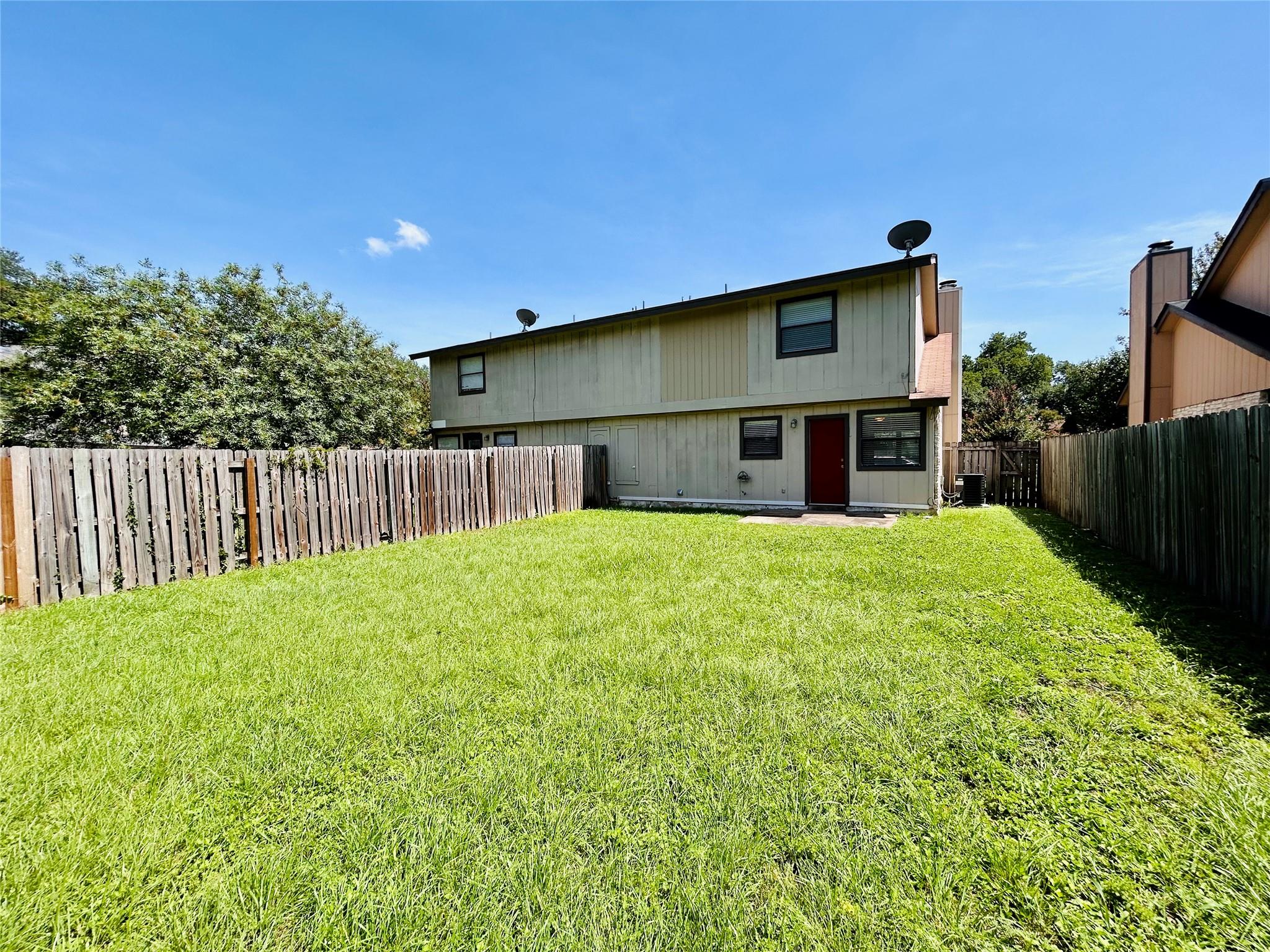 8800 Clearbrook Trl # B, Austin, TX 78729