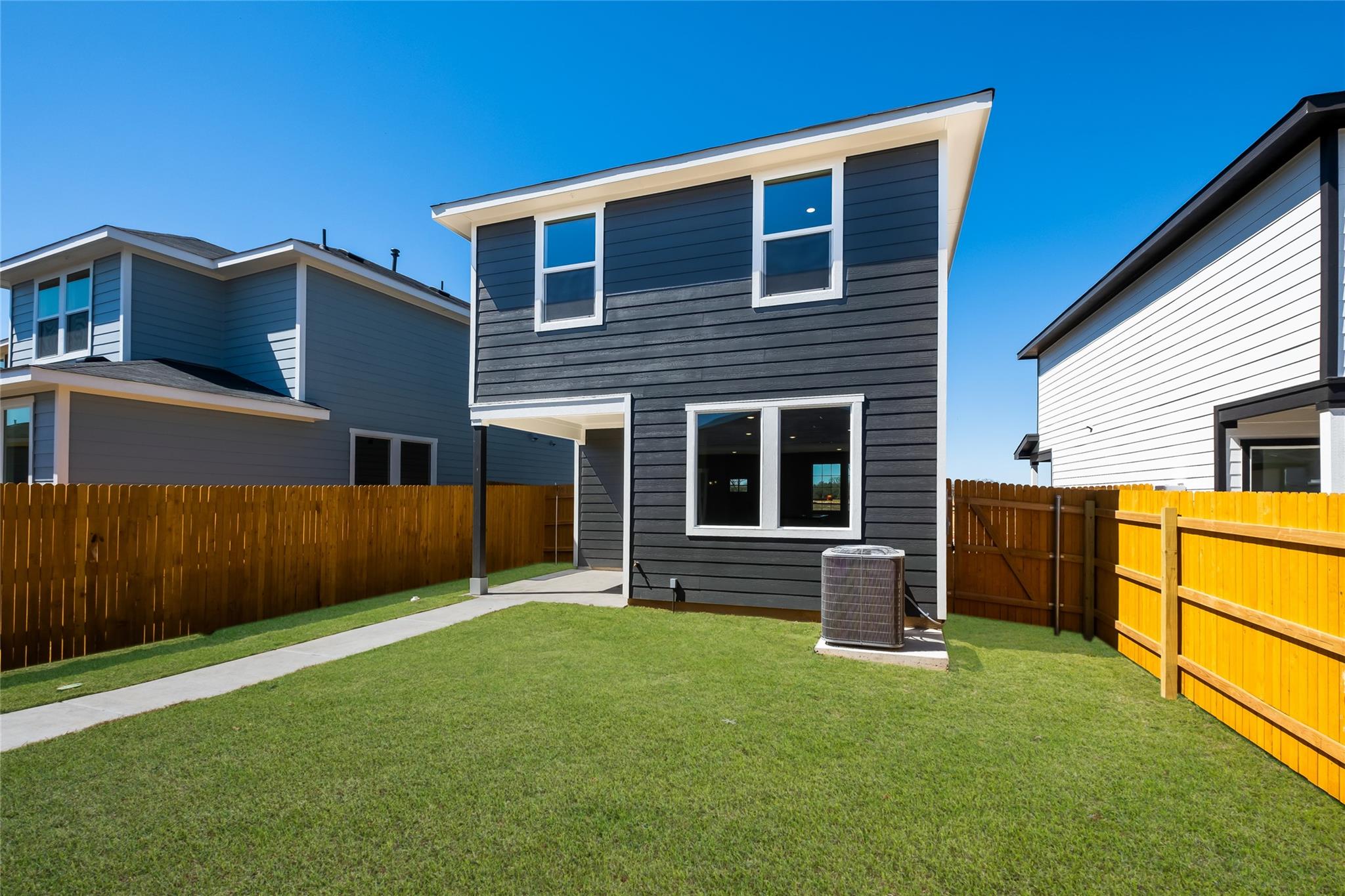 310 Puerto Plata Ave, Bastrop, TX 78602