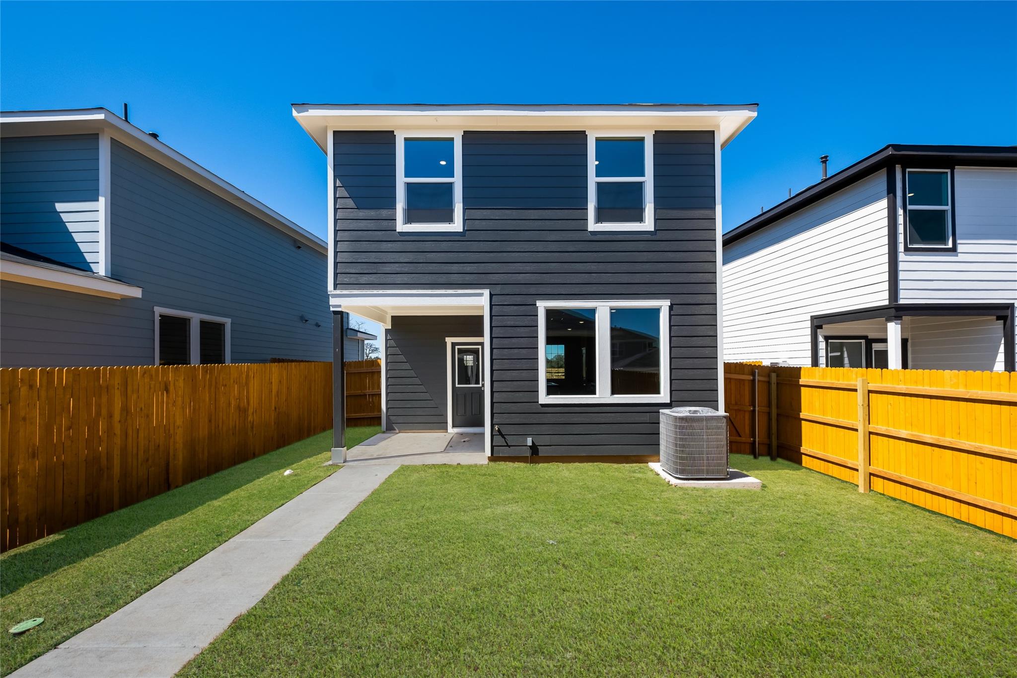 310 Puerto Plata Ave, Bastrop, TX 78602
