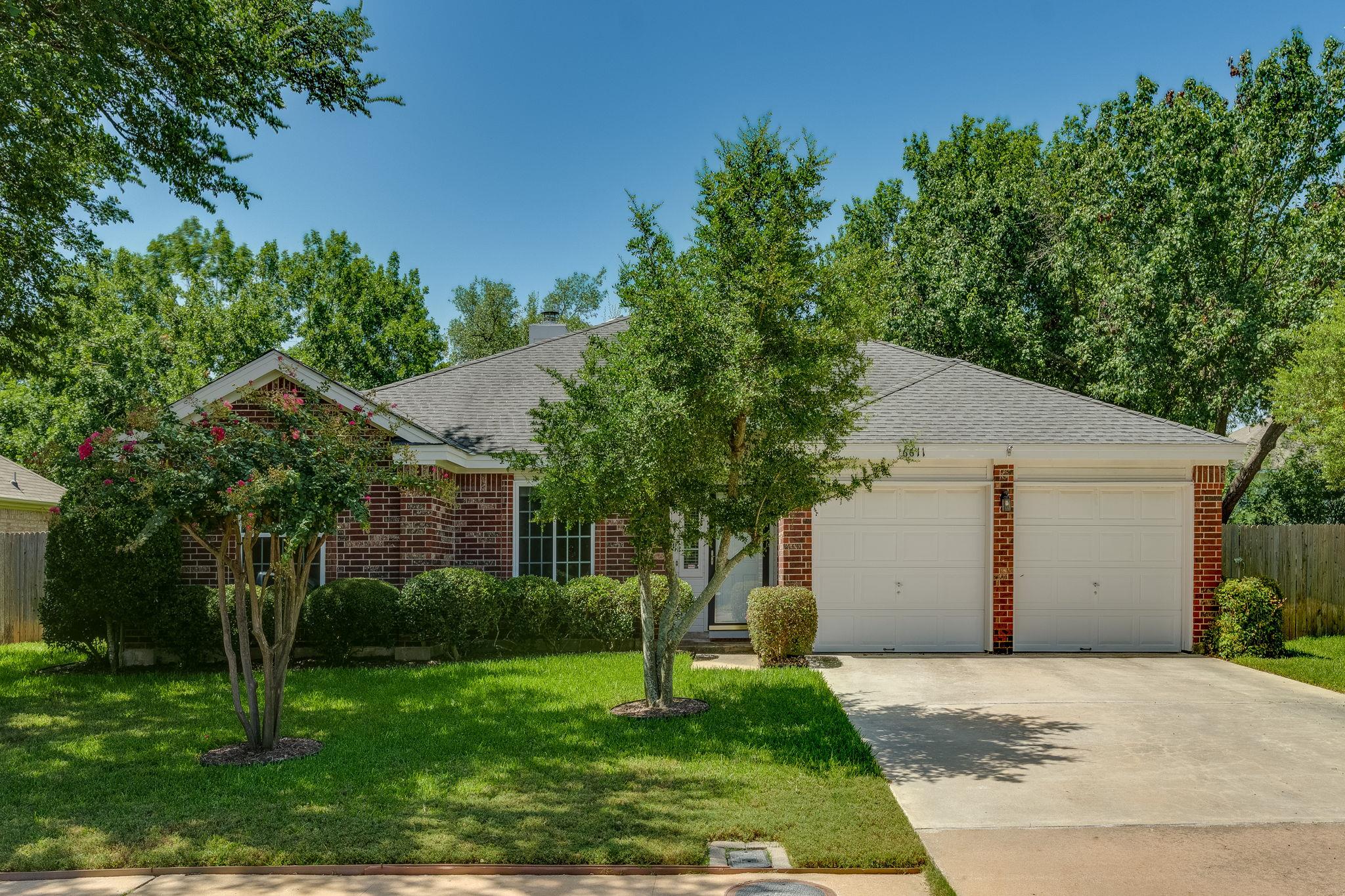 6611 Carisbrooke Ln, Austin, TX 78754